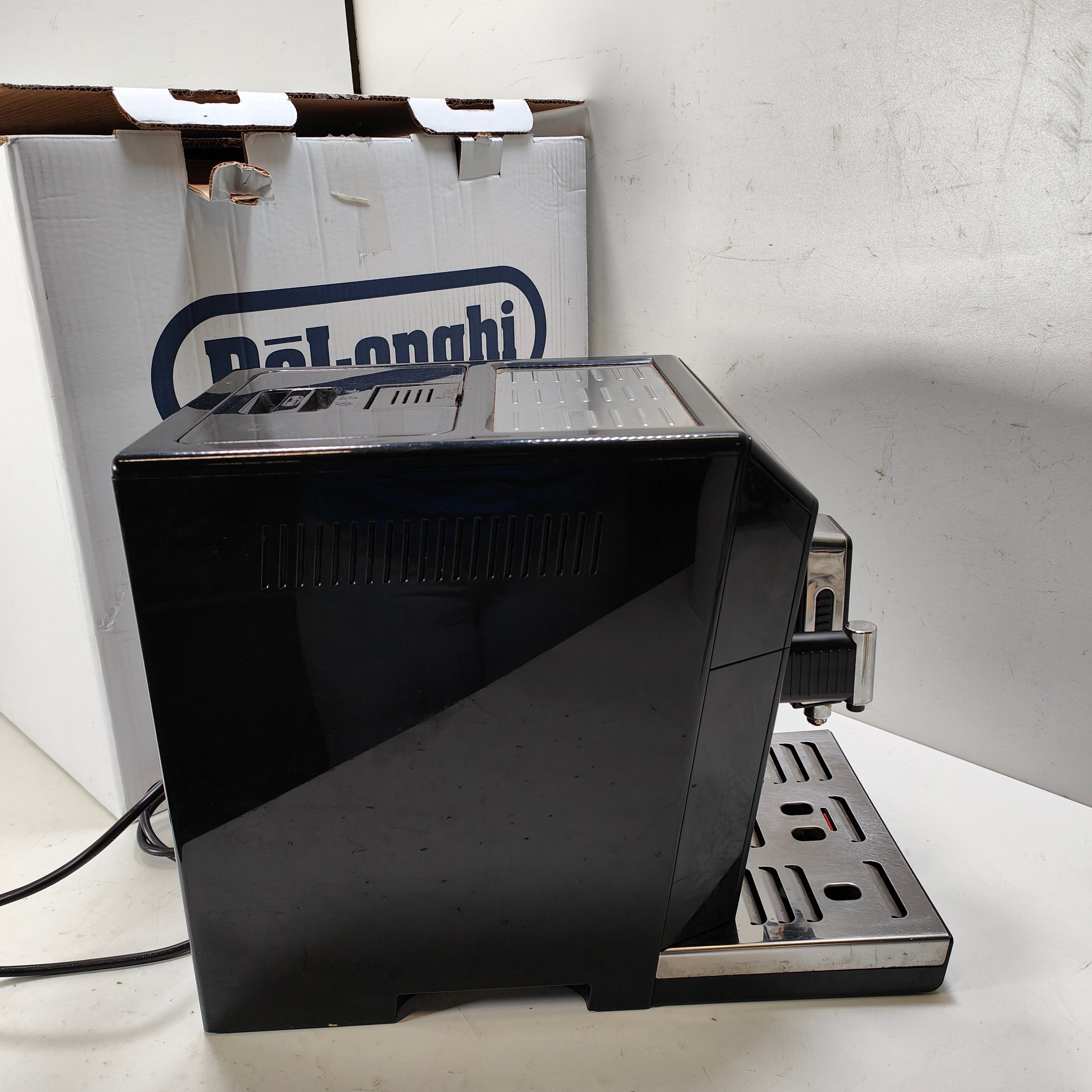 DeLonghi ECAM44.660.B Eletta