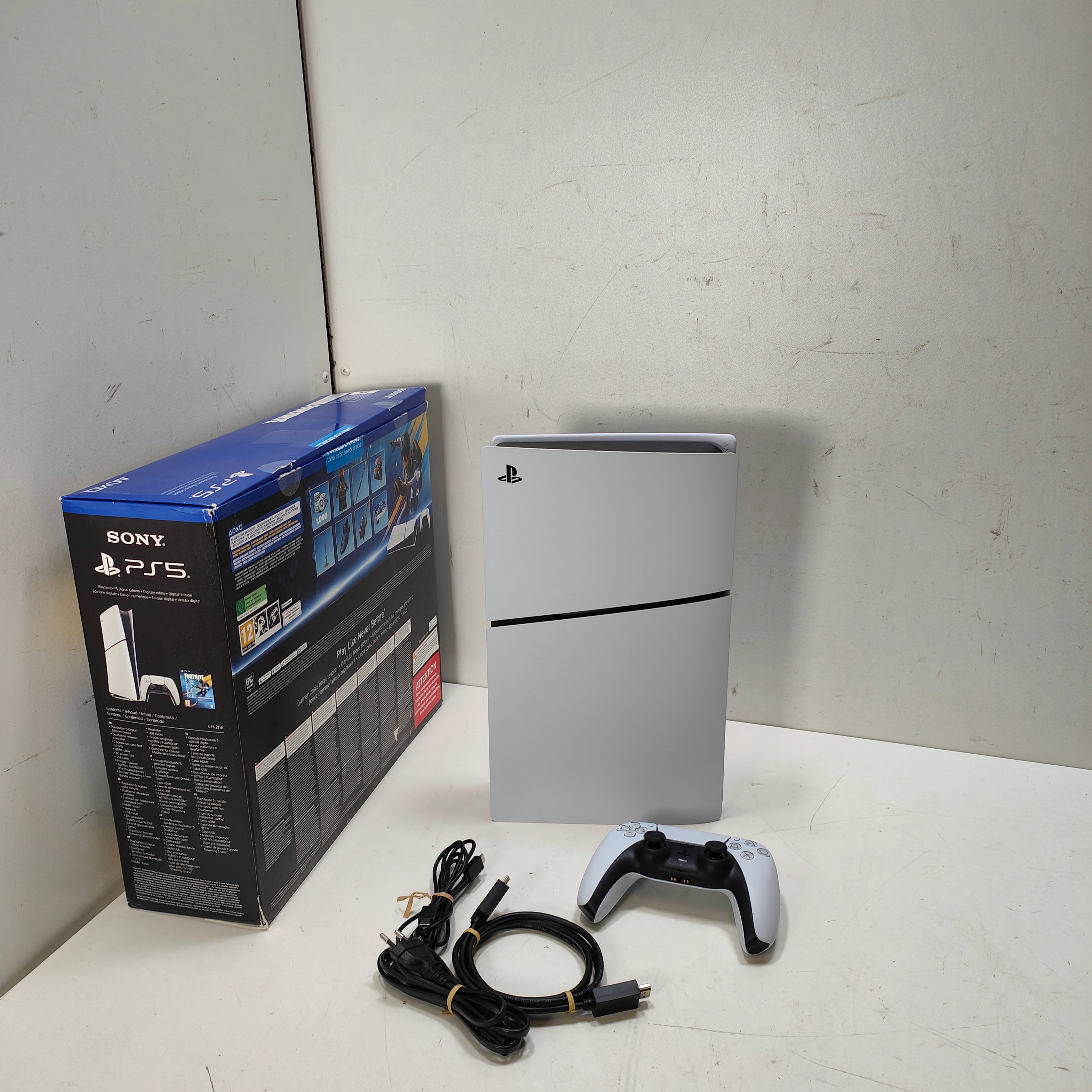 Sony PS5 Digital Edition + Fortnite