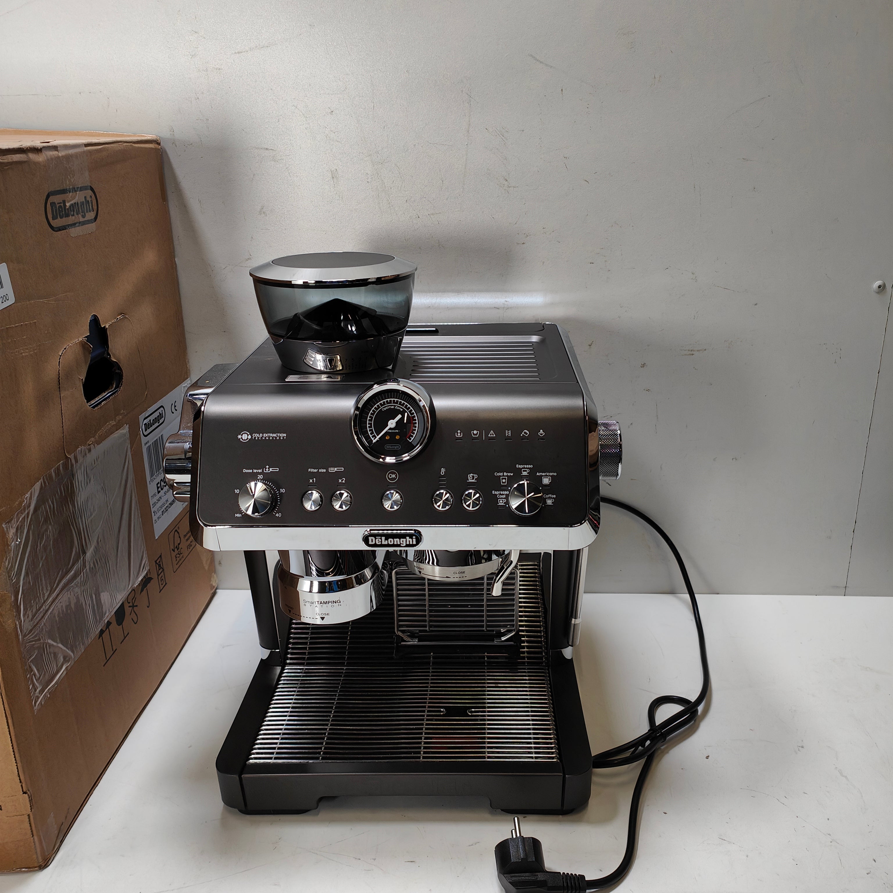 DeLonghi La Specialista Opera EC9555.BK