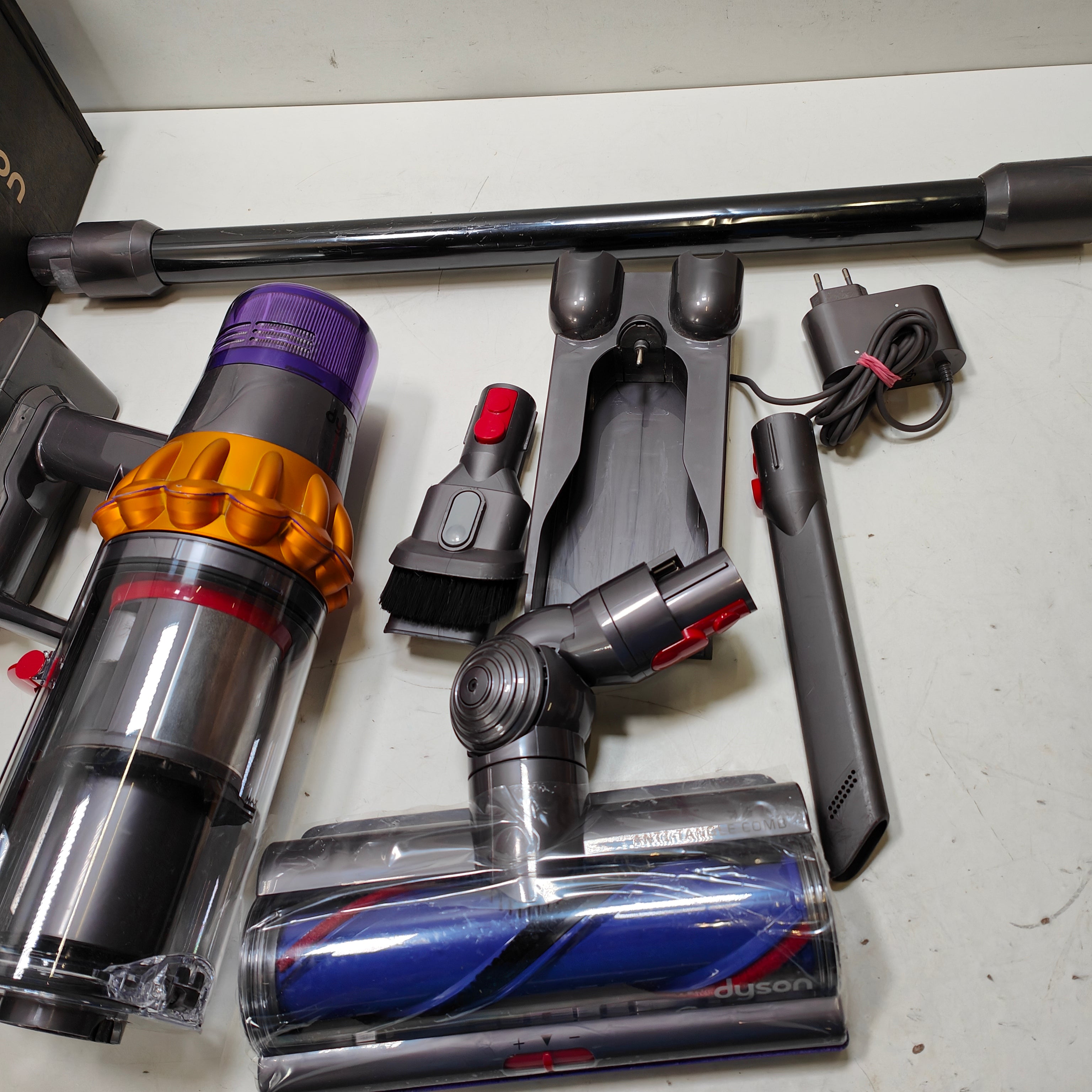 Dyson V15 Detect Absolute