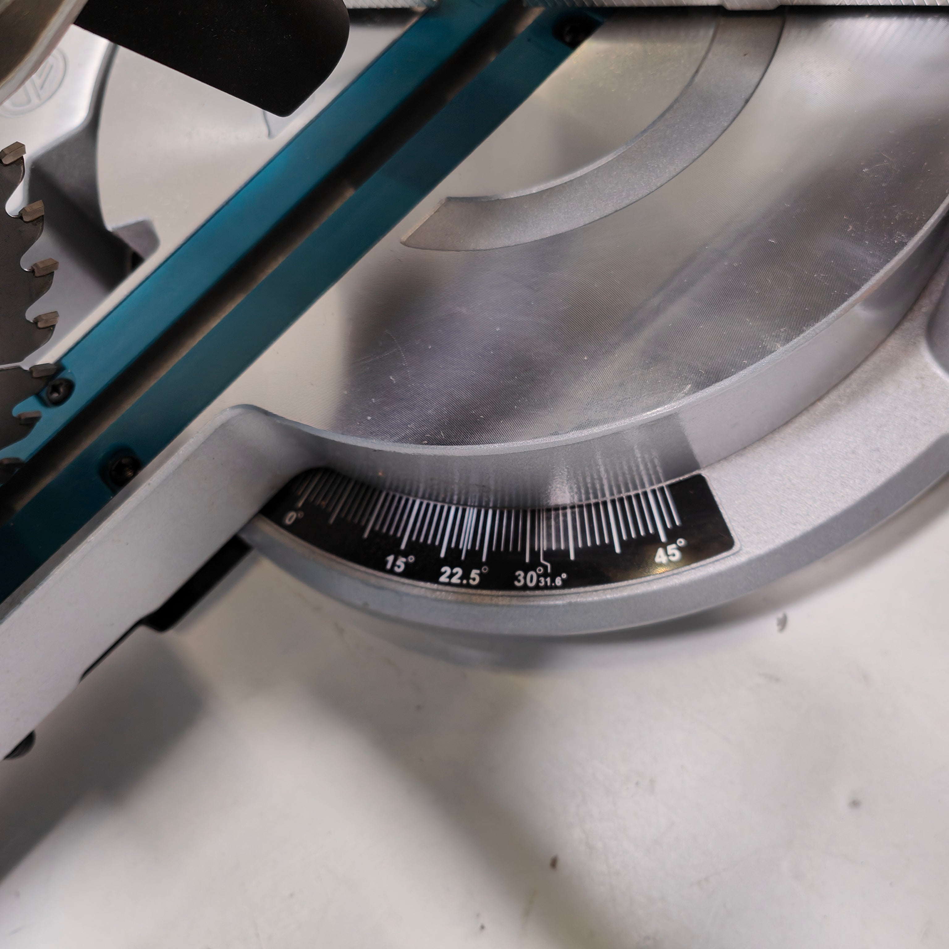 Makita LS0816F