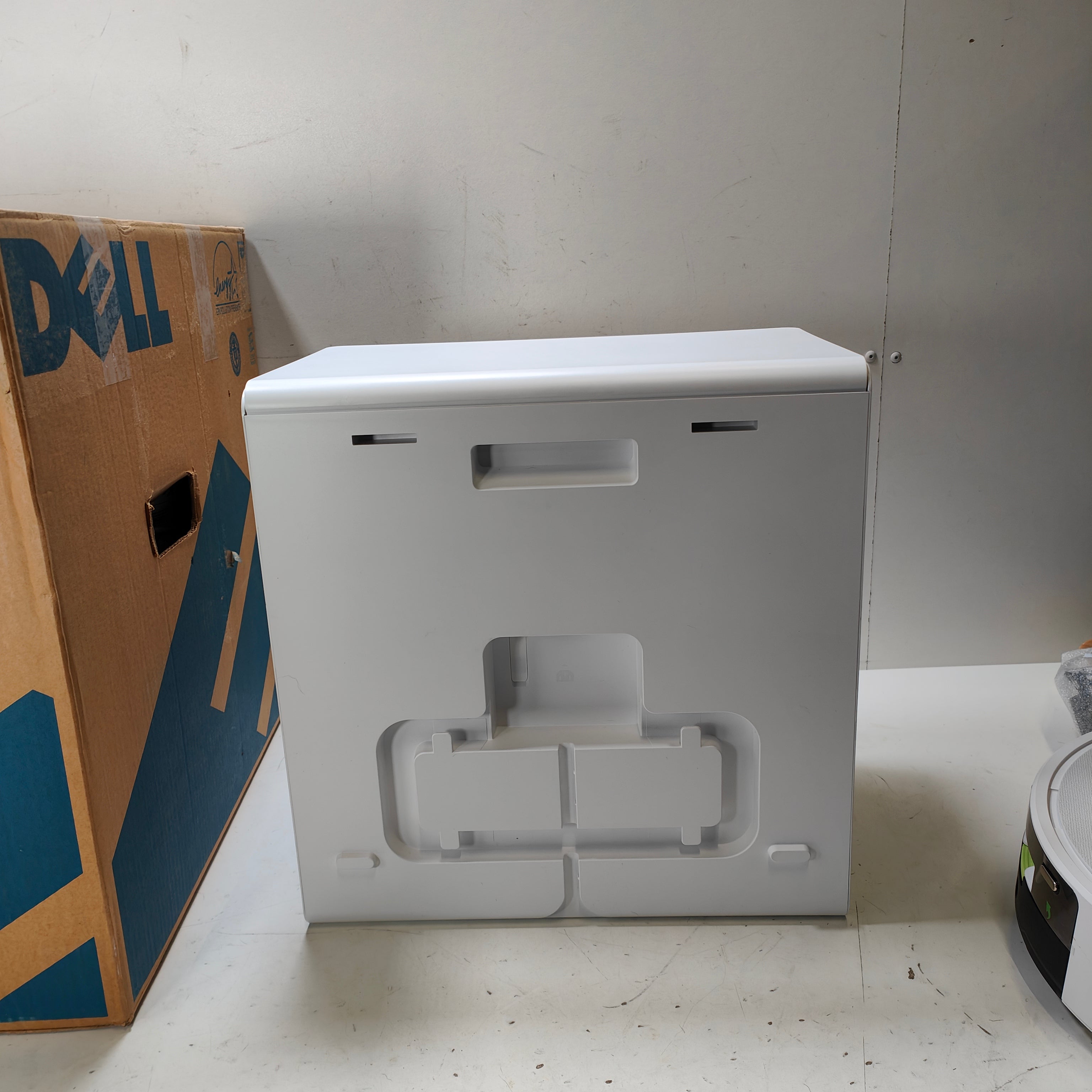 iRobot Roomba Max 705 Combo + White