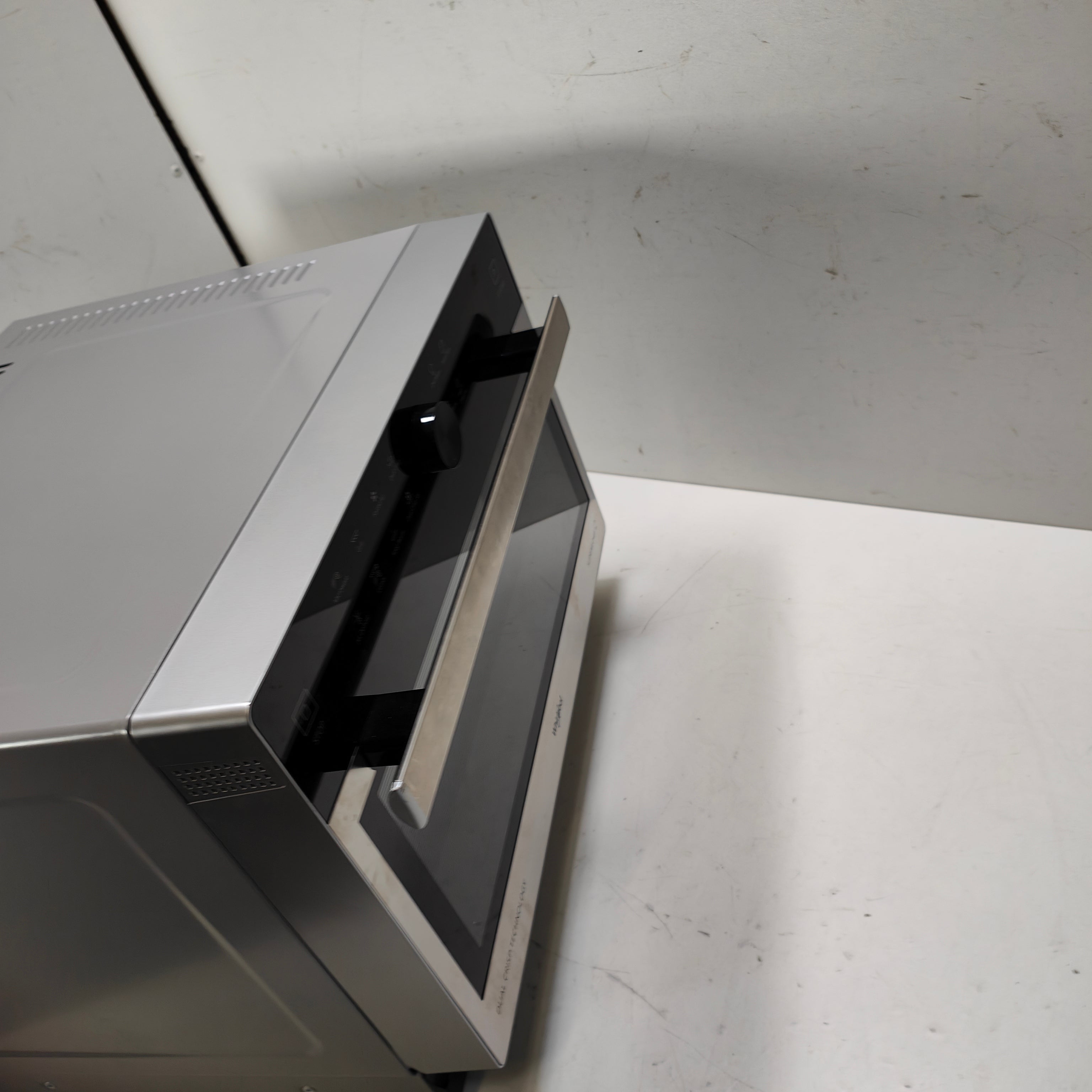 Whirlpool MWSC 833 SX