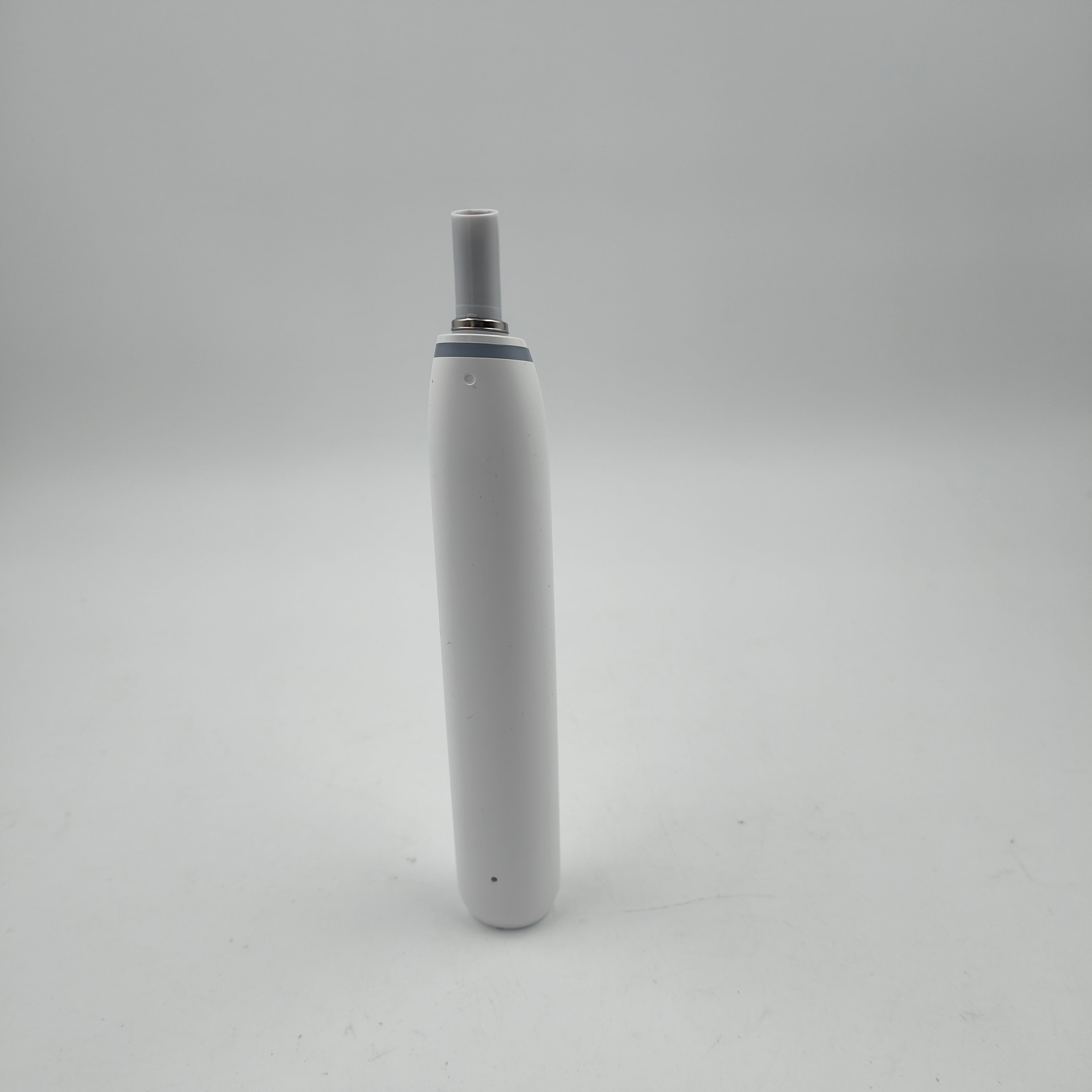 Oral-B iO Series 6N White + extra iO Gentle Care replacement brush head