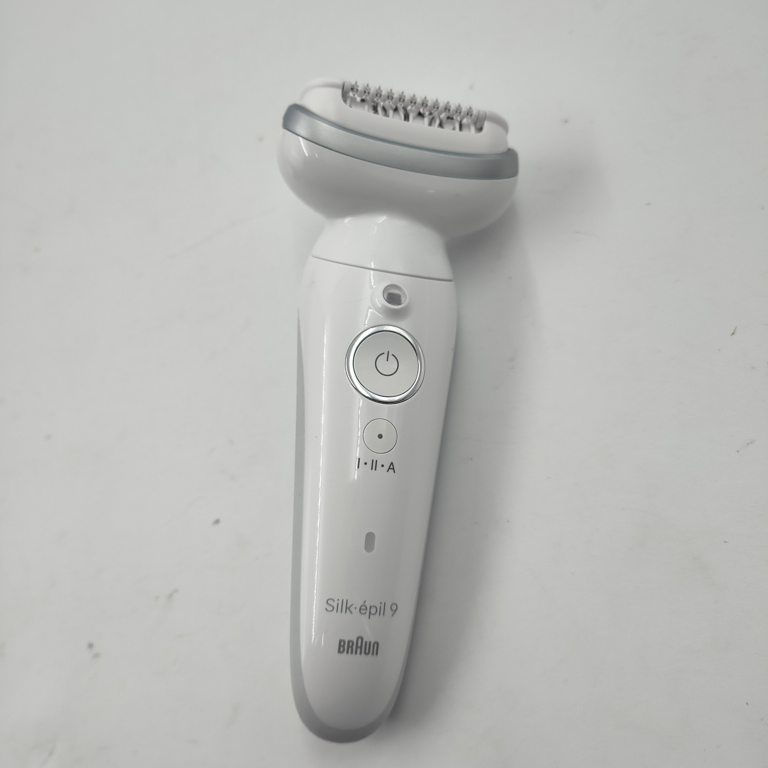 Braun Silk-épil 9 9-030 Silber
