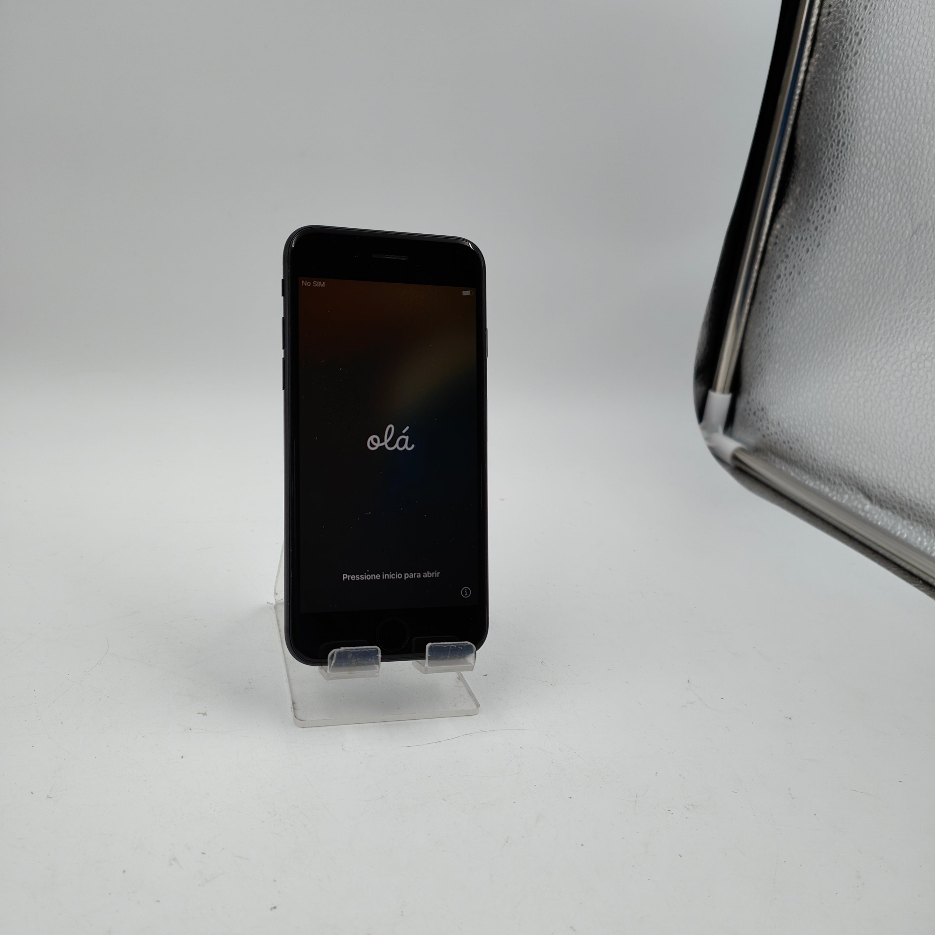Generalüberholtes iPhone SE (3. Generation) Midnight 64GB