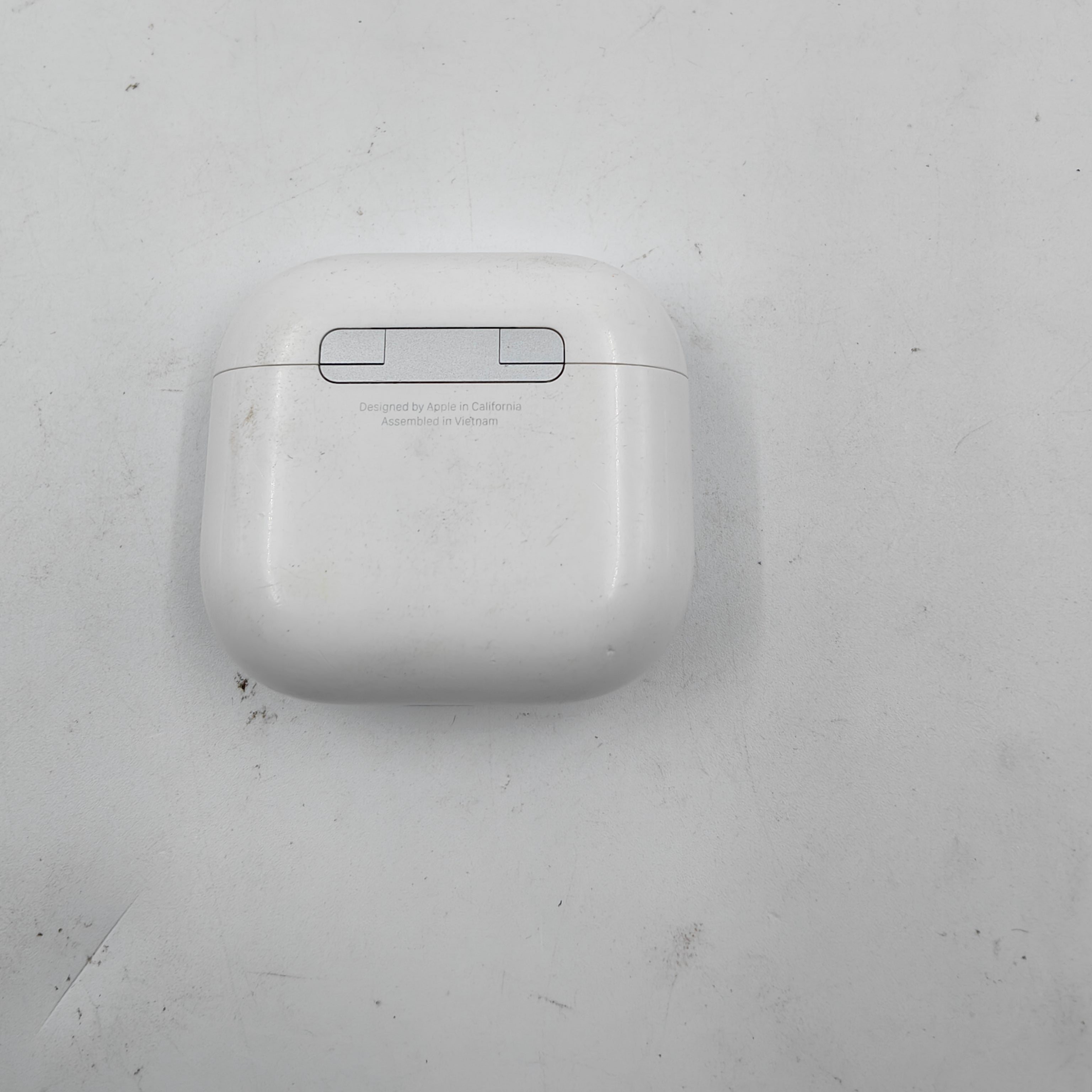 Apple AirPods 4 Active Noise Cancellation