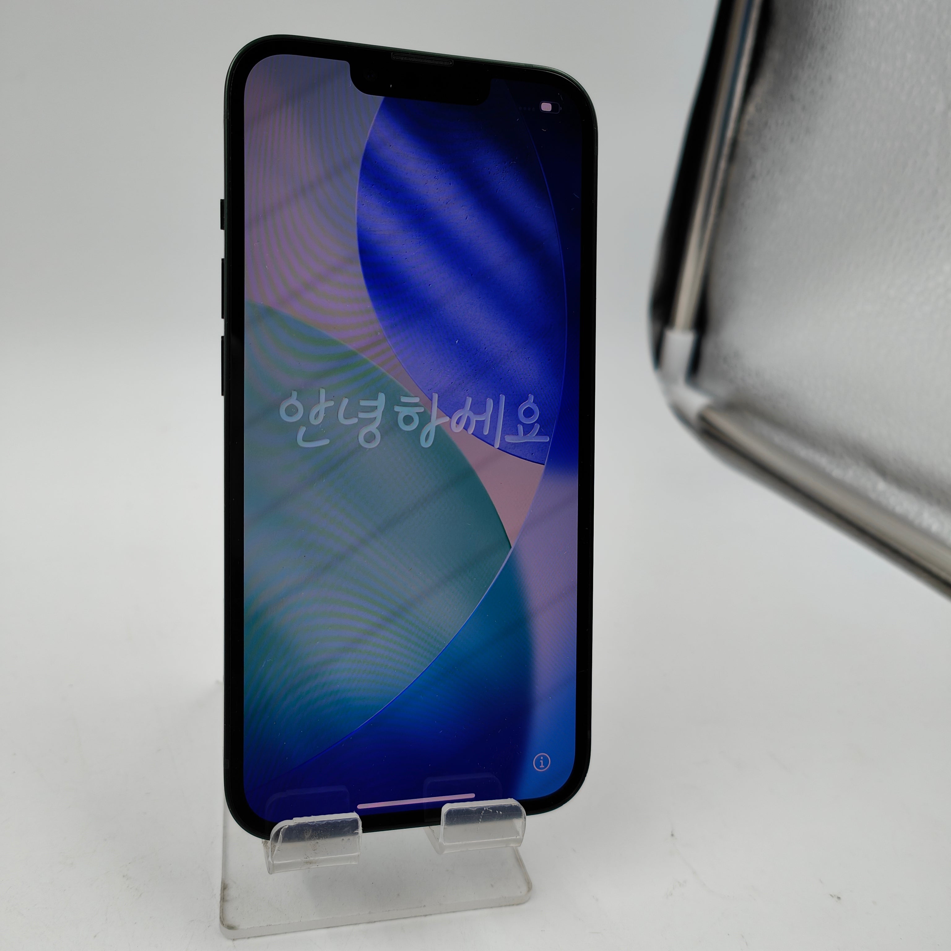 Refurbished iPhone 13 128GB Green