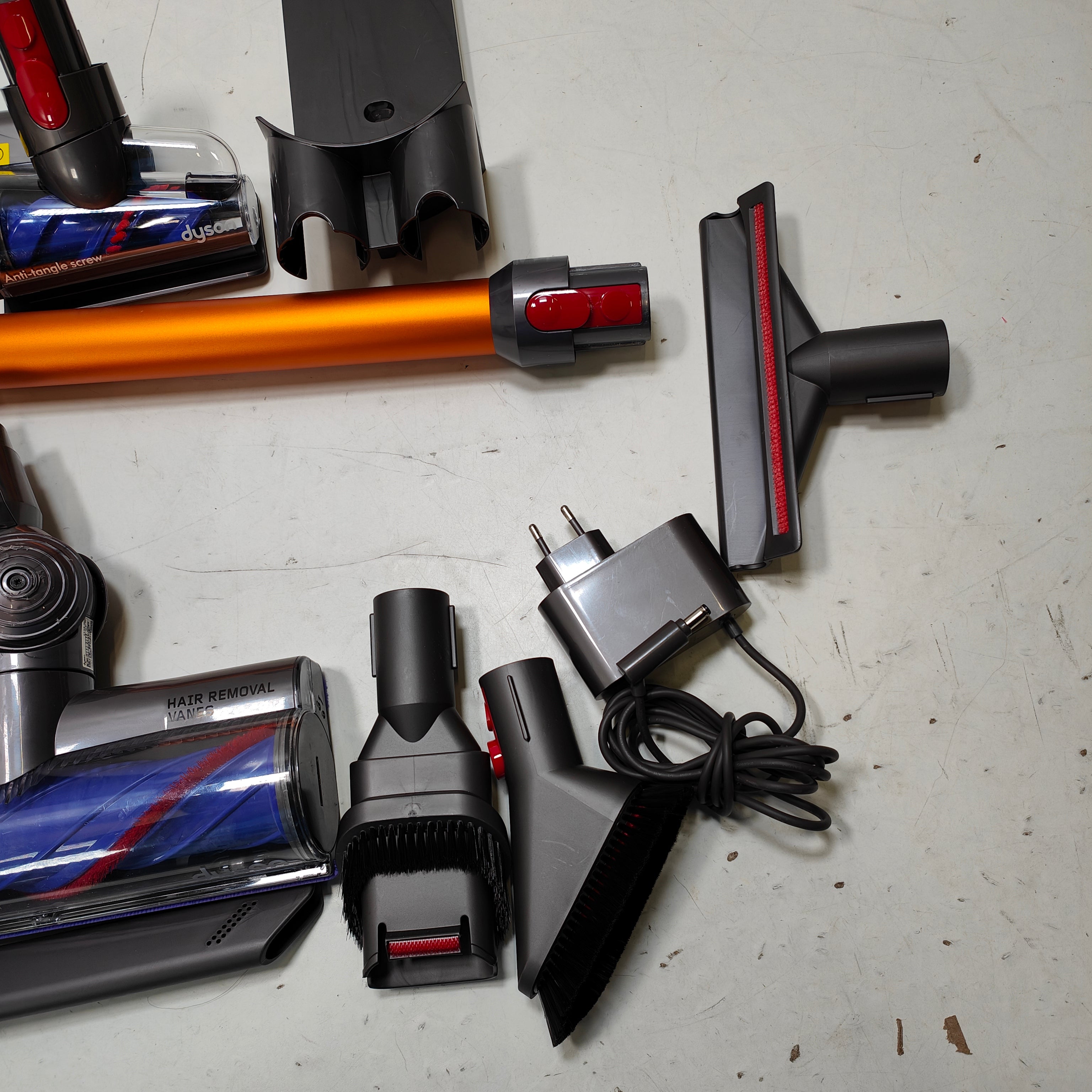 Dyson V8 Absolute 476547-01