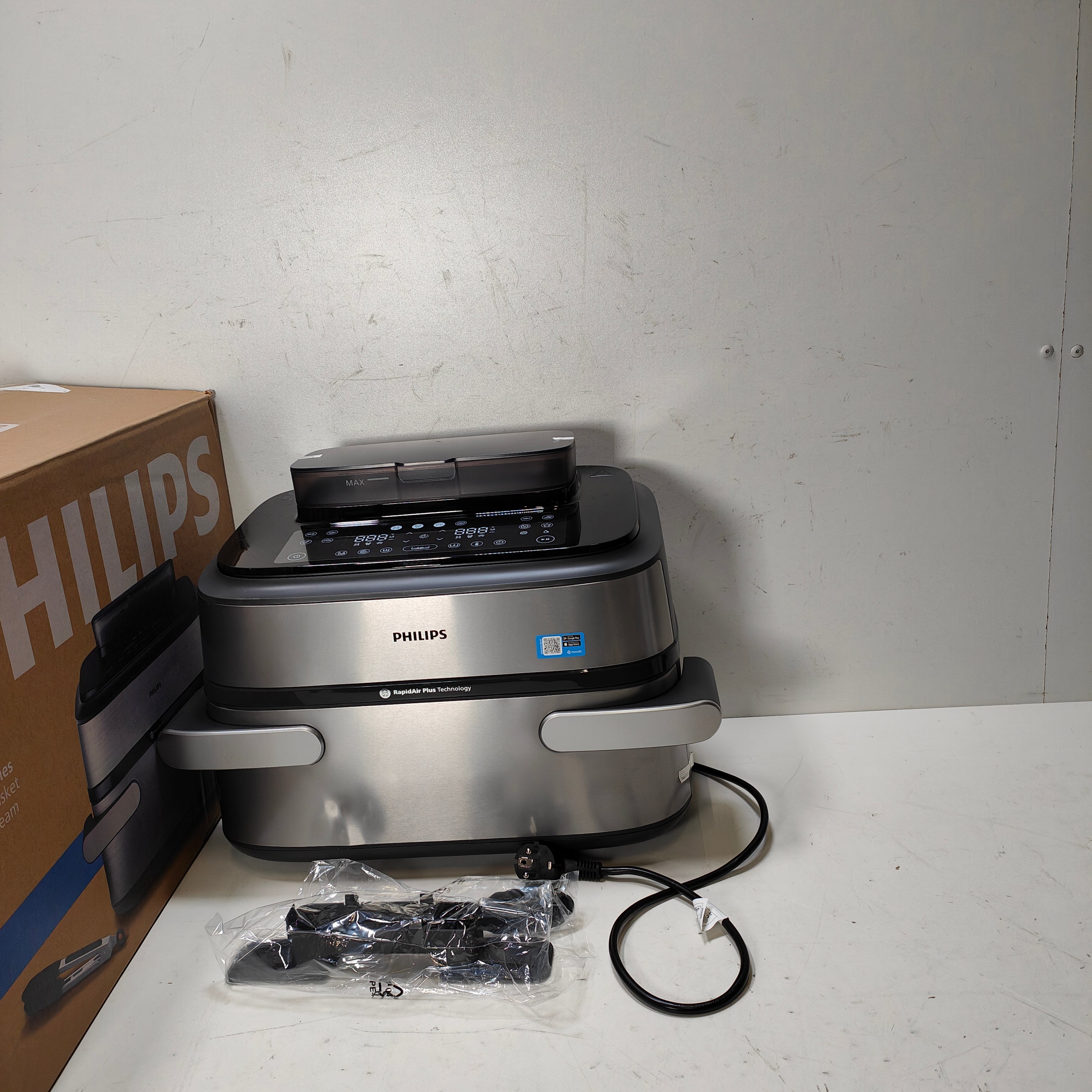 Philips Airfryer 5000 serie Megabasket NA565/02