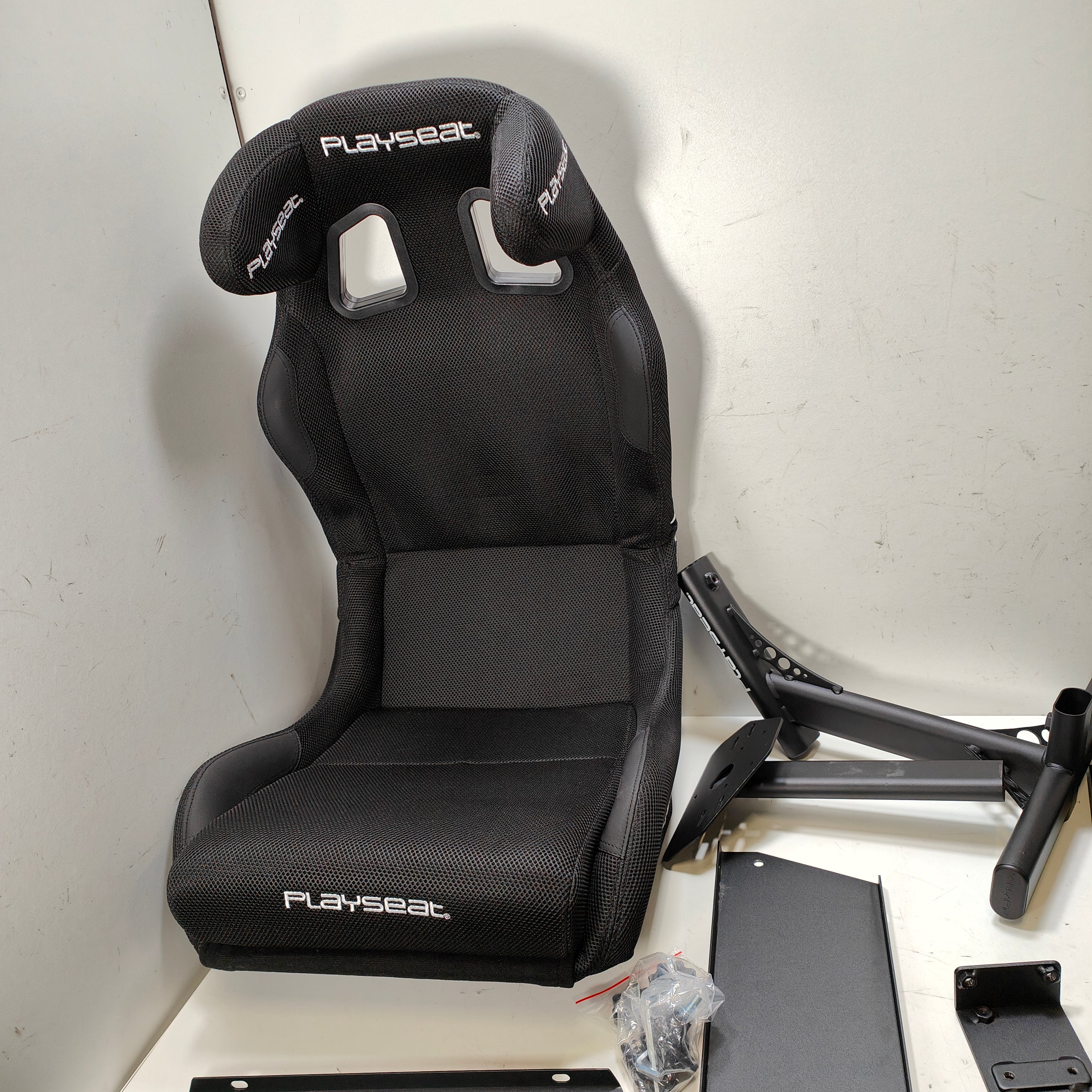 PlaySeat Evolution Pro ActiFit Schwarz