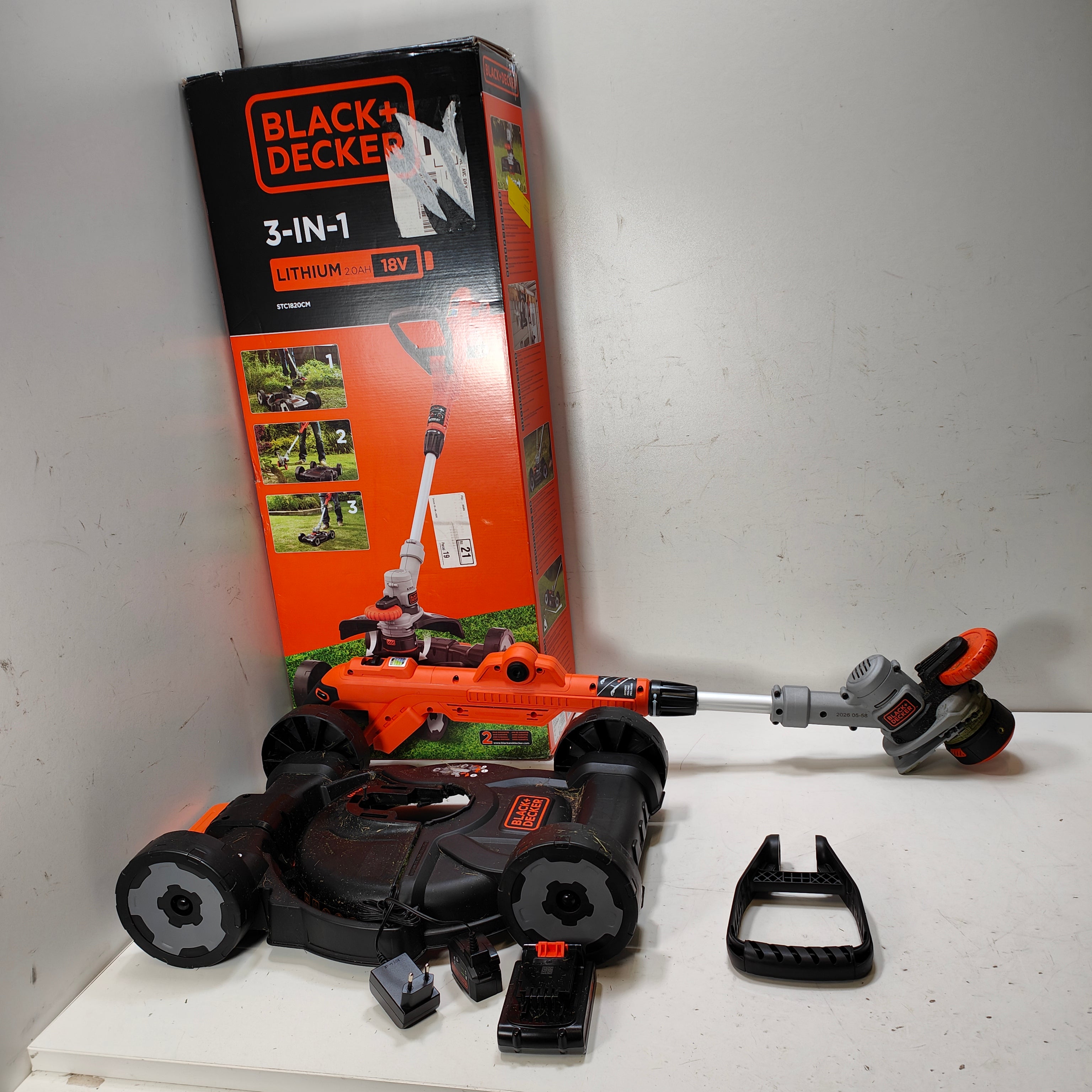 BLACK+DECKER STC1820CM