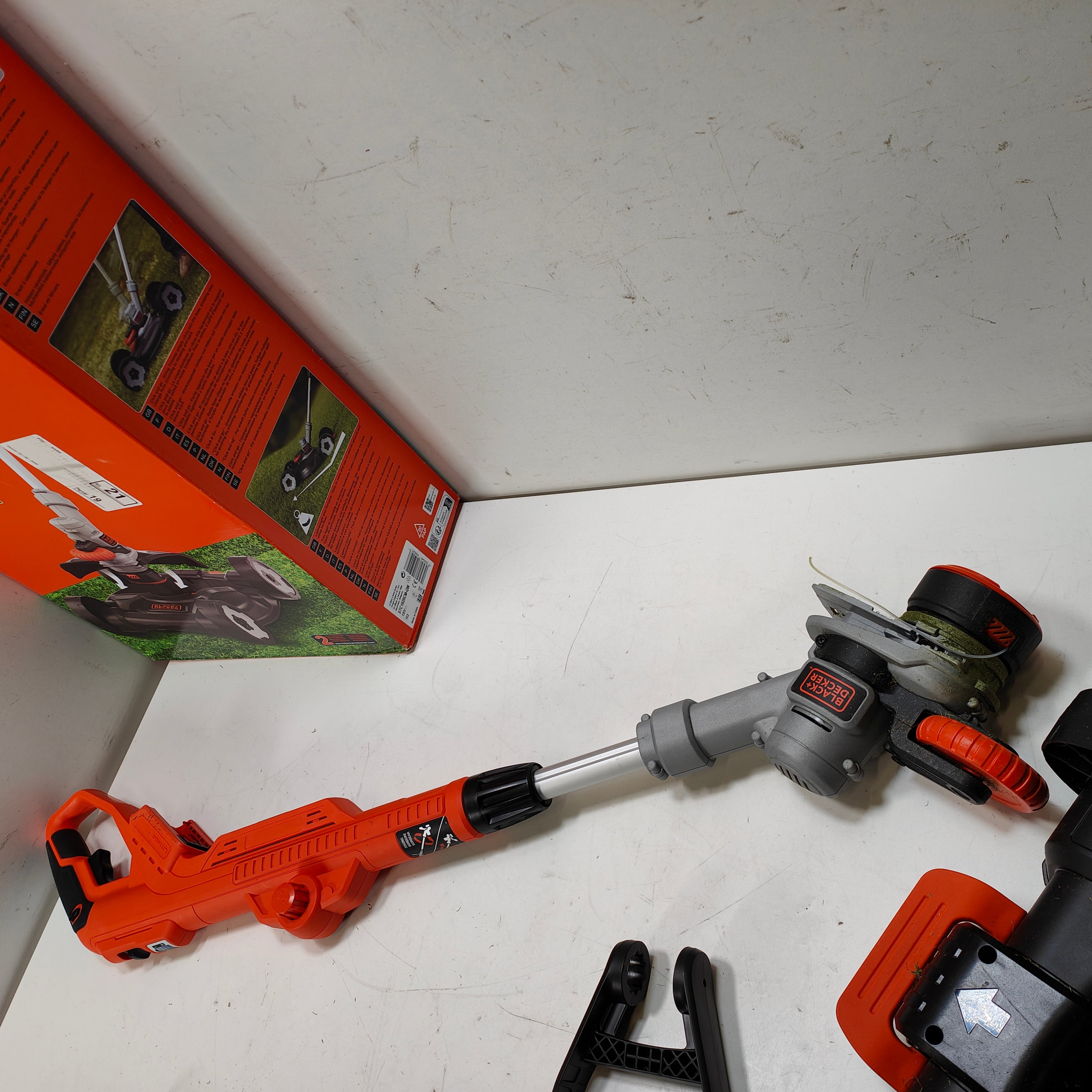 BLACK+DECKER STC1820CM