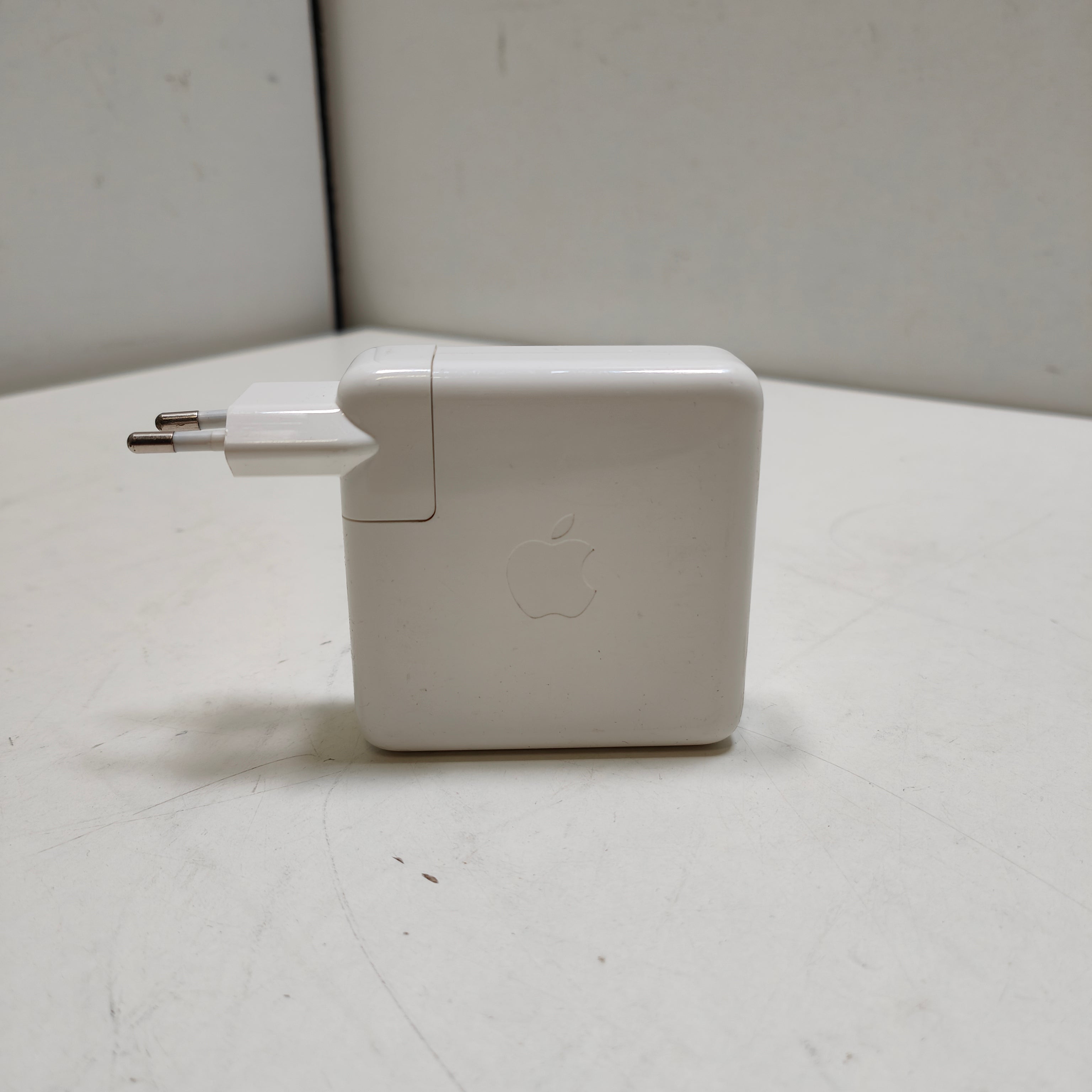 Apple MacBook 96W USB-C Netzteil (ohne Kabel)
