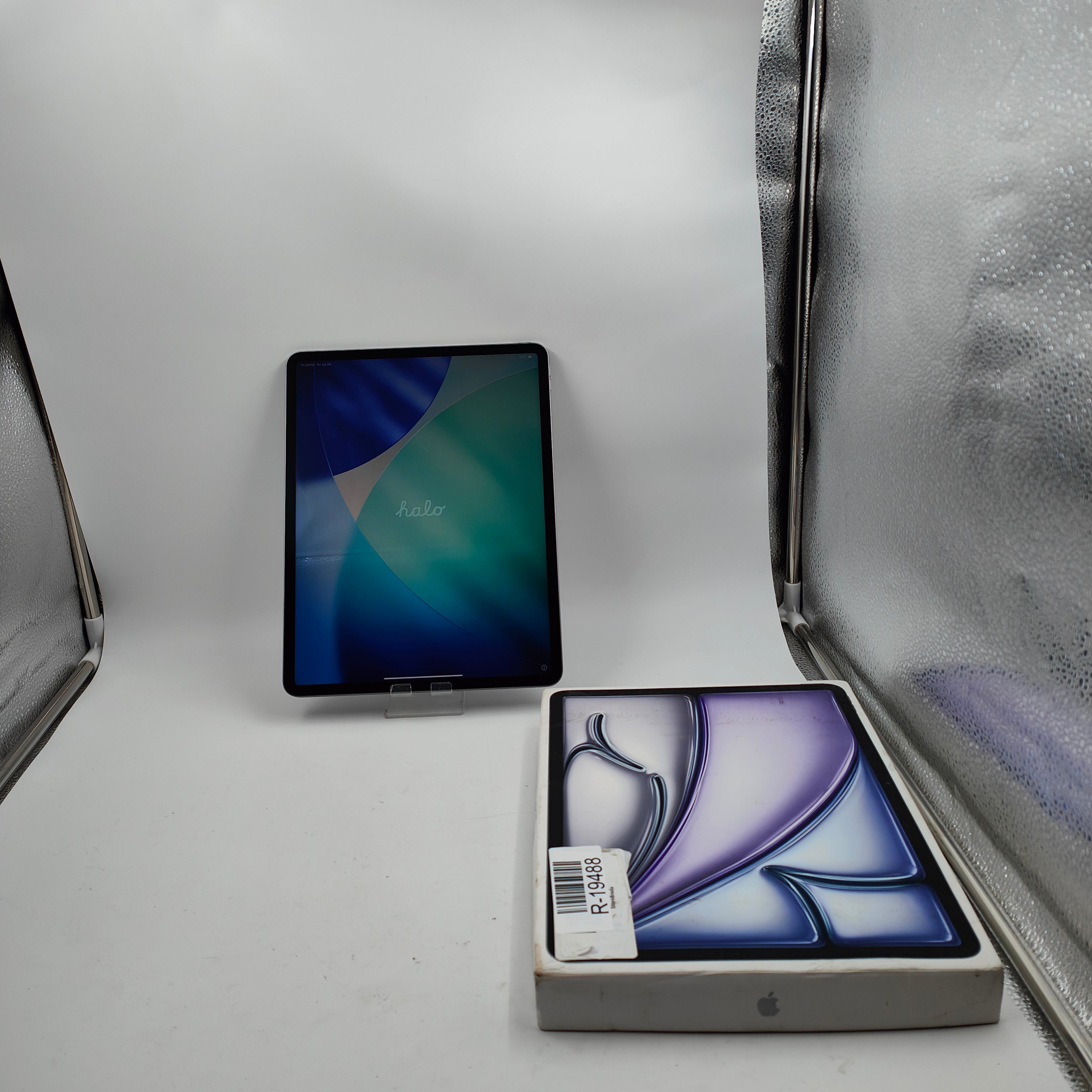 Apple iPad Air (2025) 13 pouces 128 Go WiFi Gris sidéral