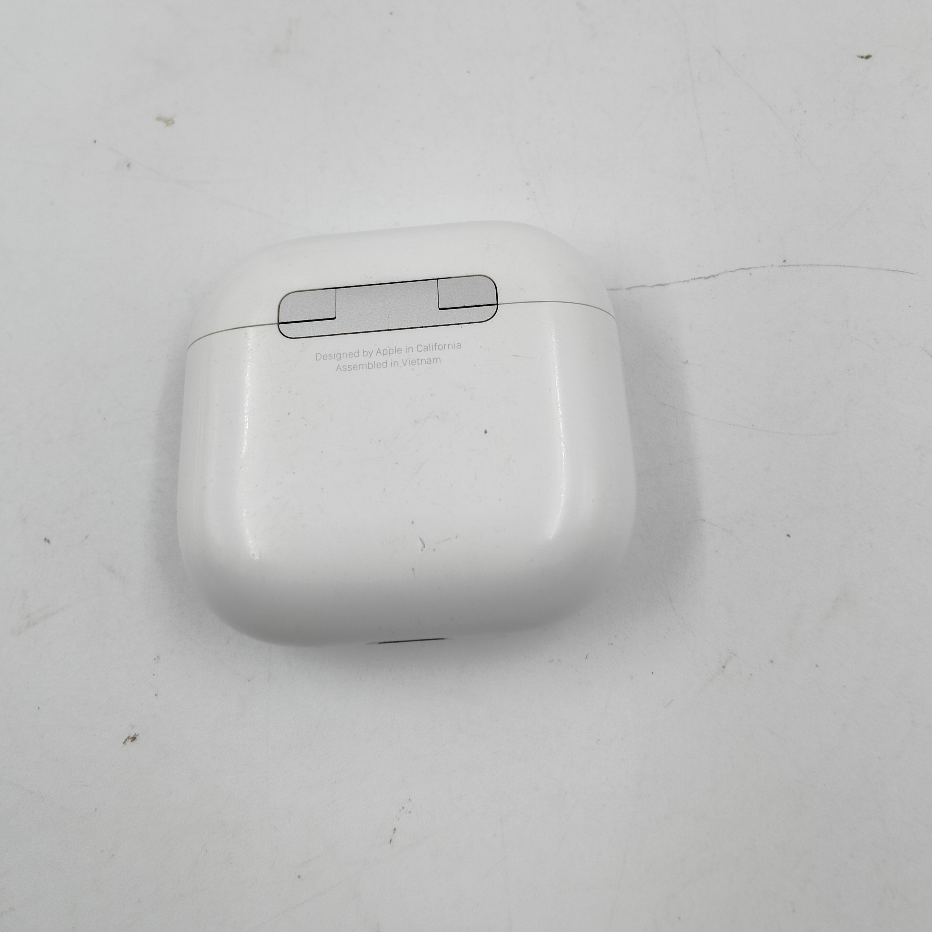 Apple AirPods 4 avec suppression active du bruit