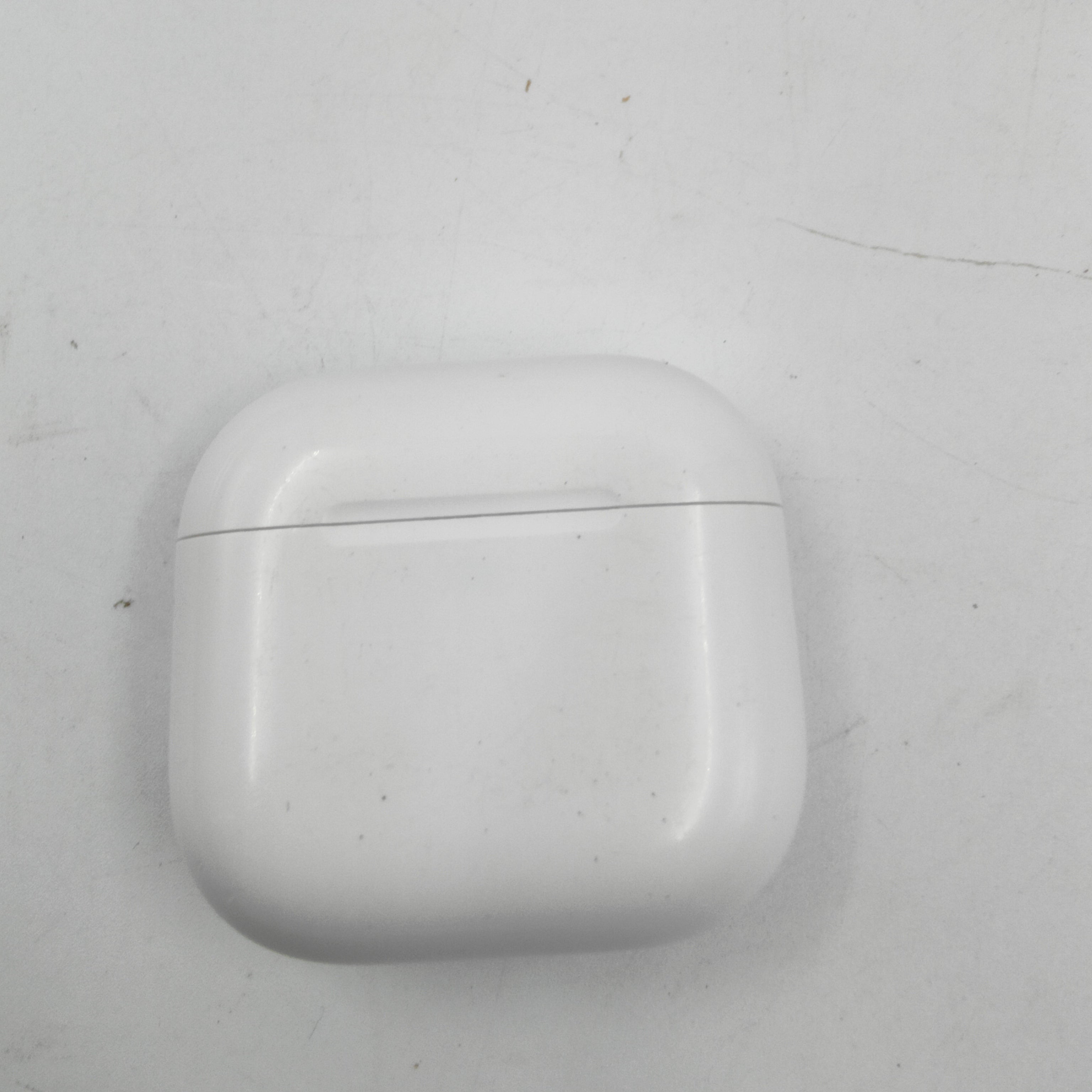 Apple AirPods 4 avec suppression active du bruit