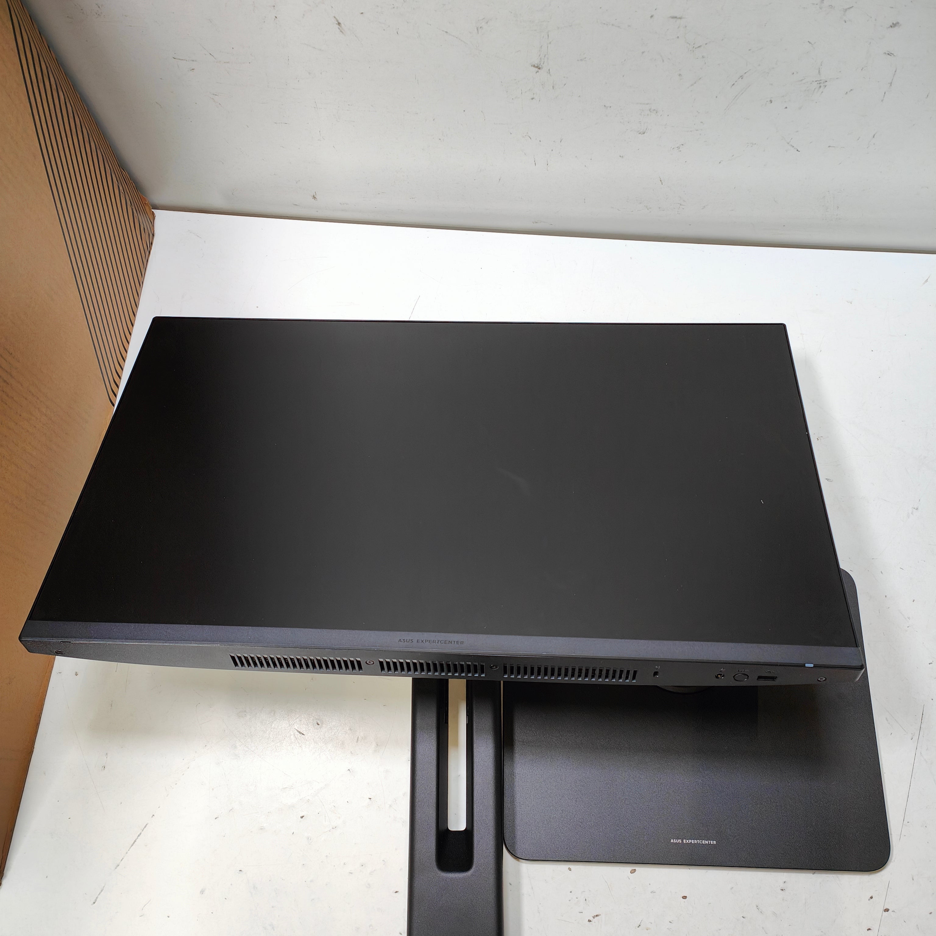Asus ExpertCenter AiO P470VAK-BPE955X