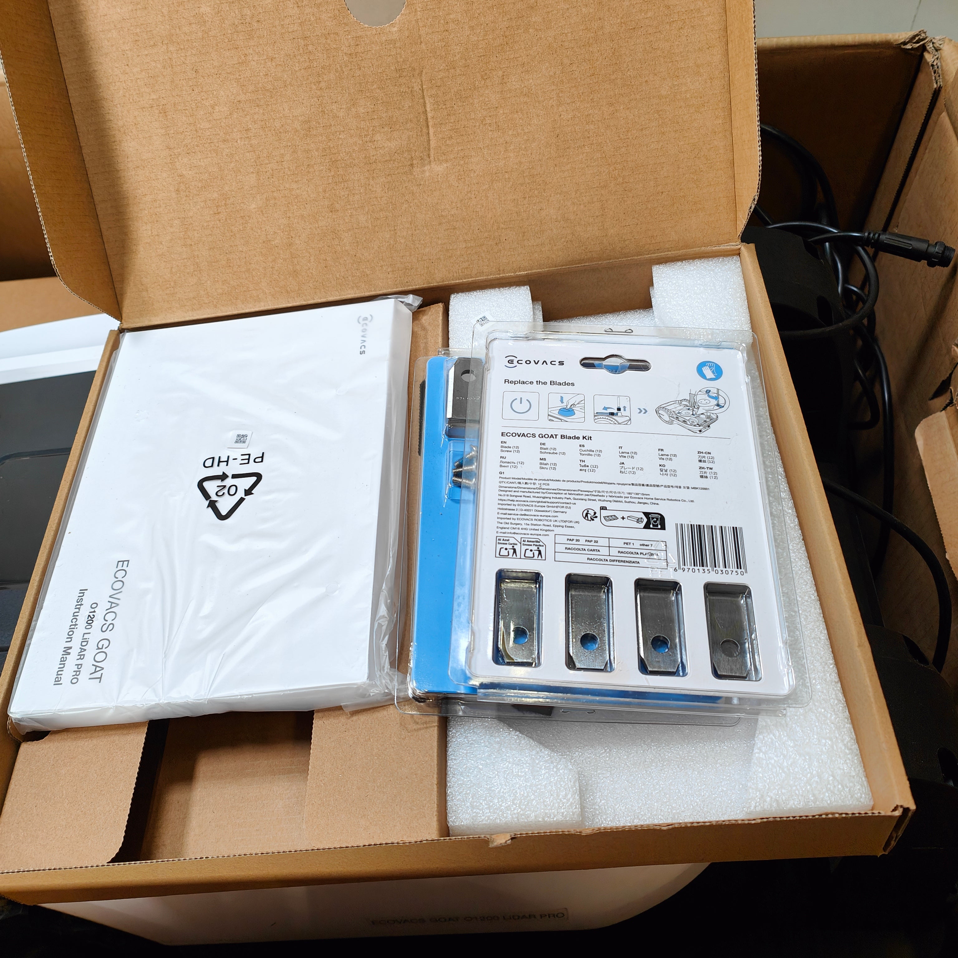 Ecovacs GOAT O1200 LiDAR PRO Accessory Pack