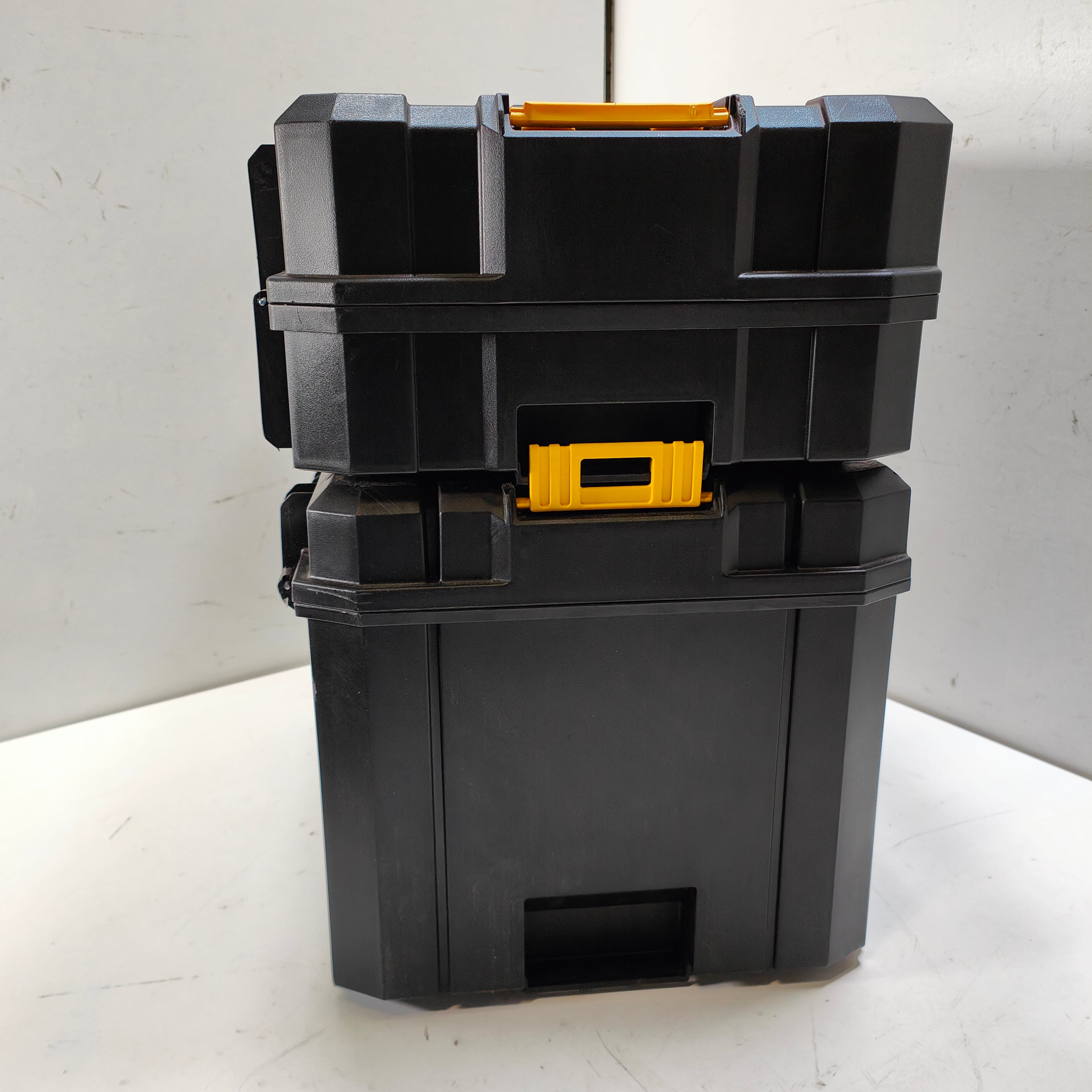 DeWalt DCK1012P4T-QW Combination Tool Set