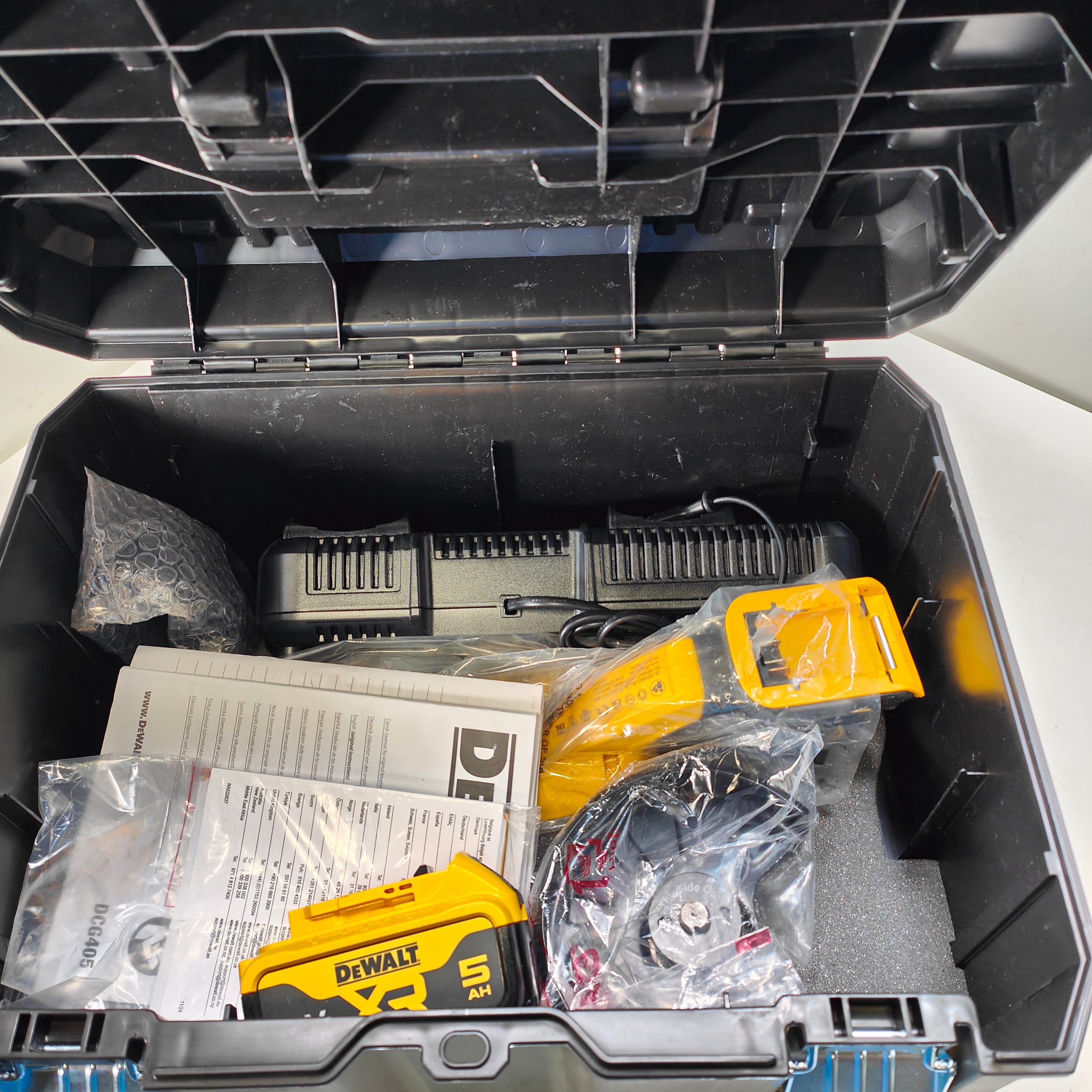DeWalt DCK1012P4T-QW Combination Tool Set