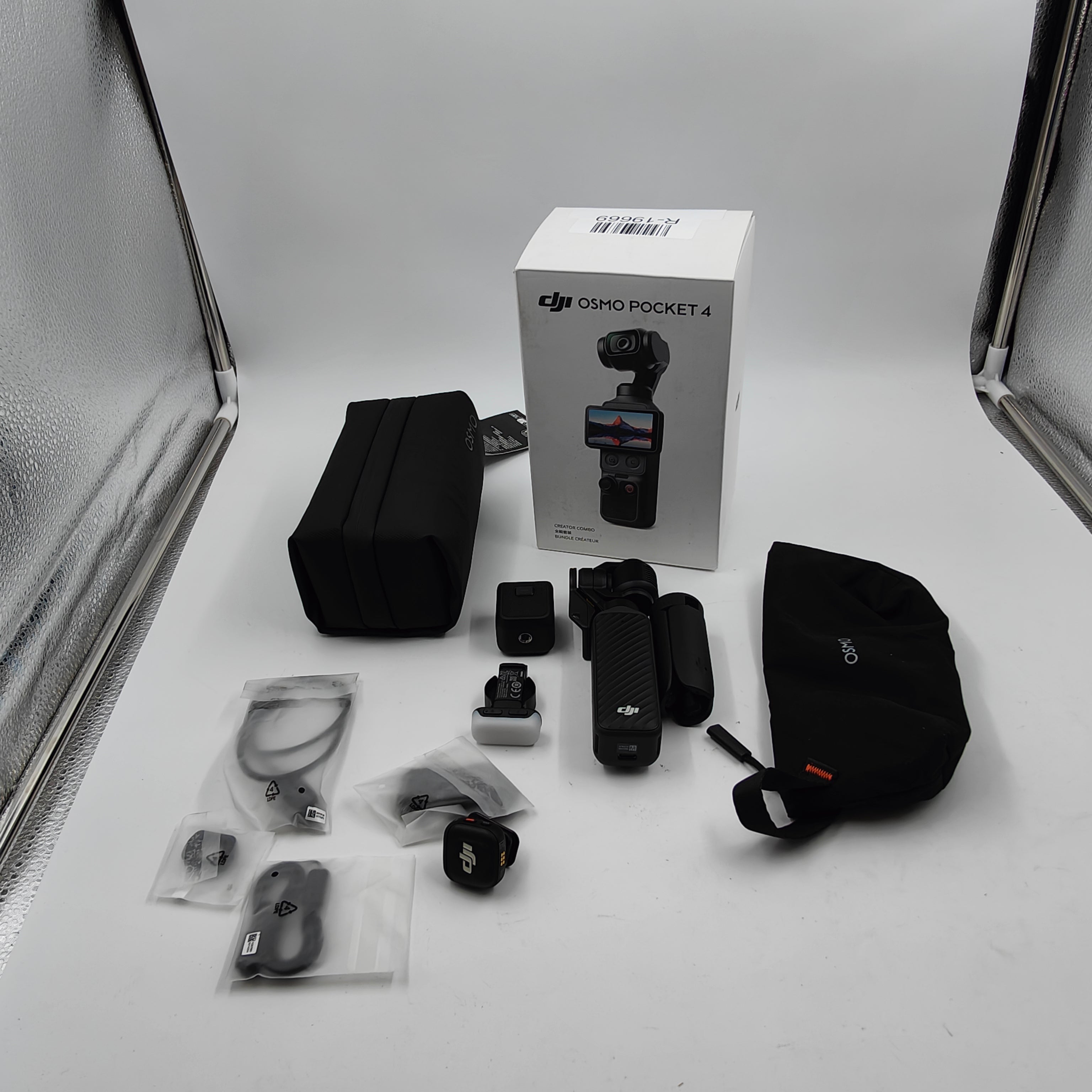 DJI Osmo Pocket 4 Creator-Combo