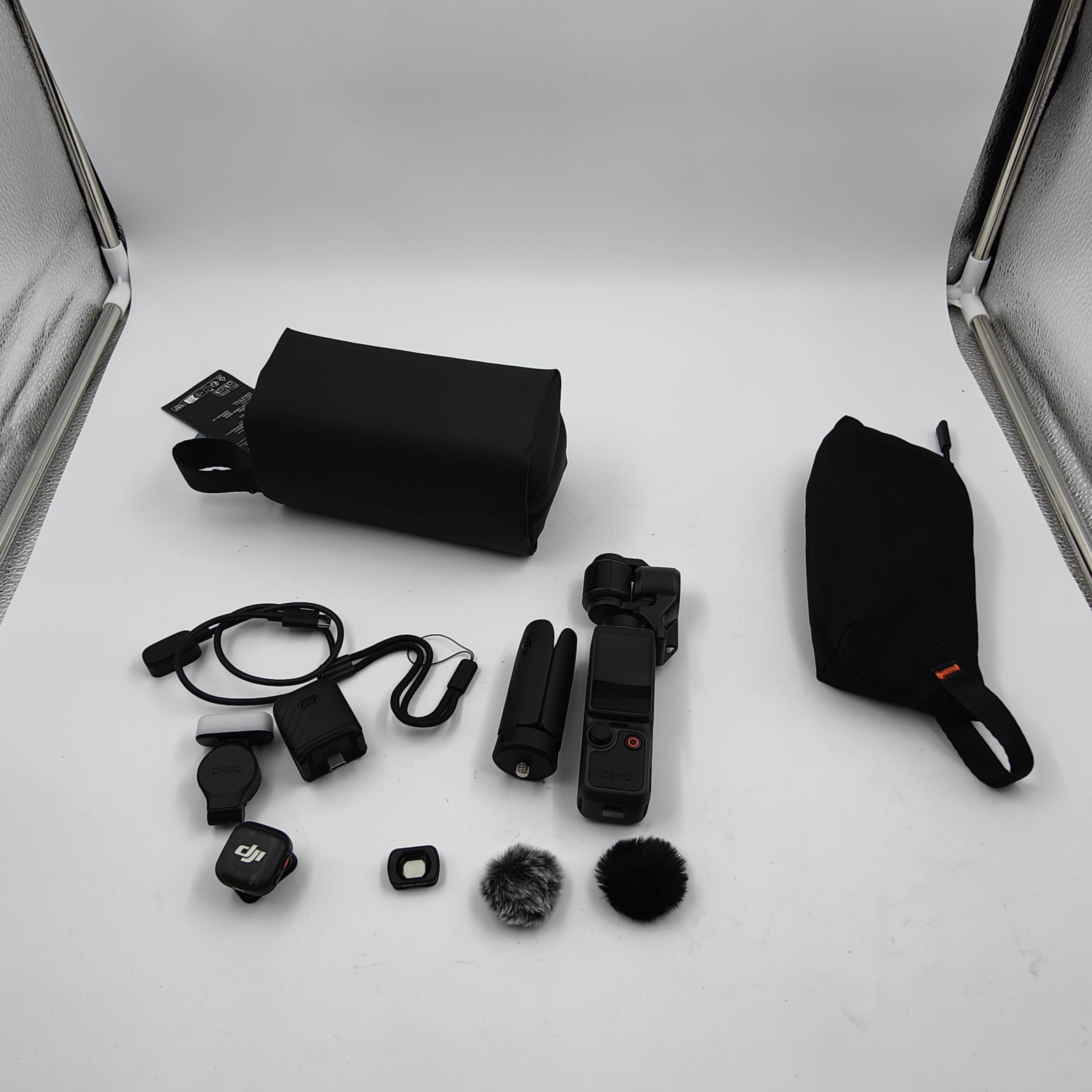 DJI Osmo Pocket 4 Creator-Combo