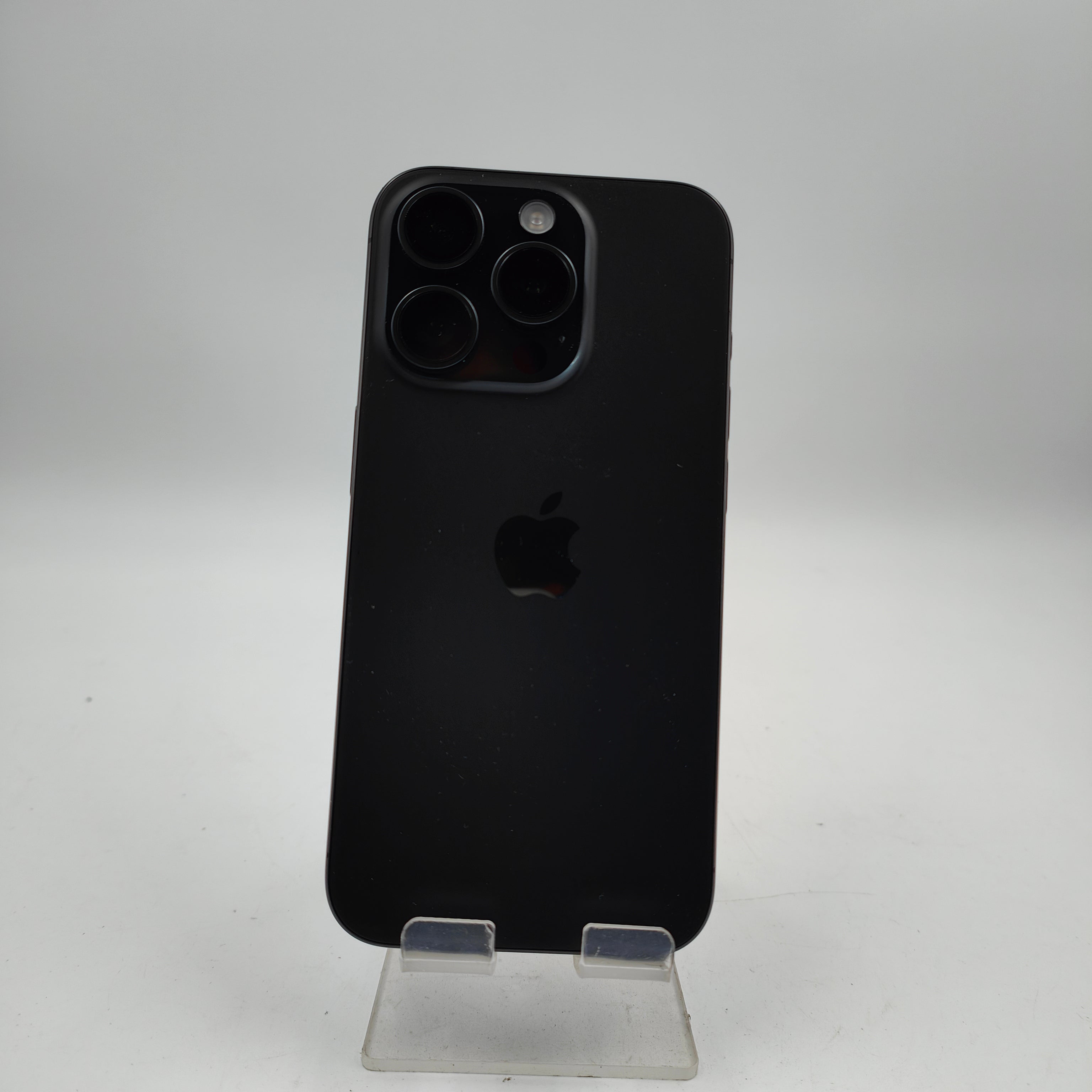 Generalüberholtes iPhone 15 Pro 128 GB Schwarzes Titan