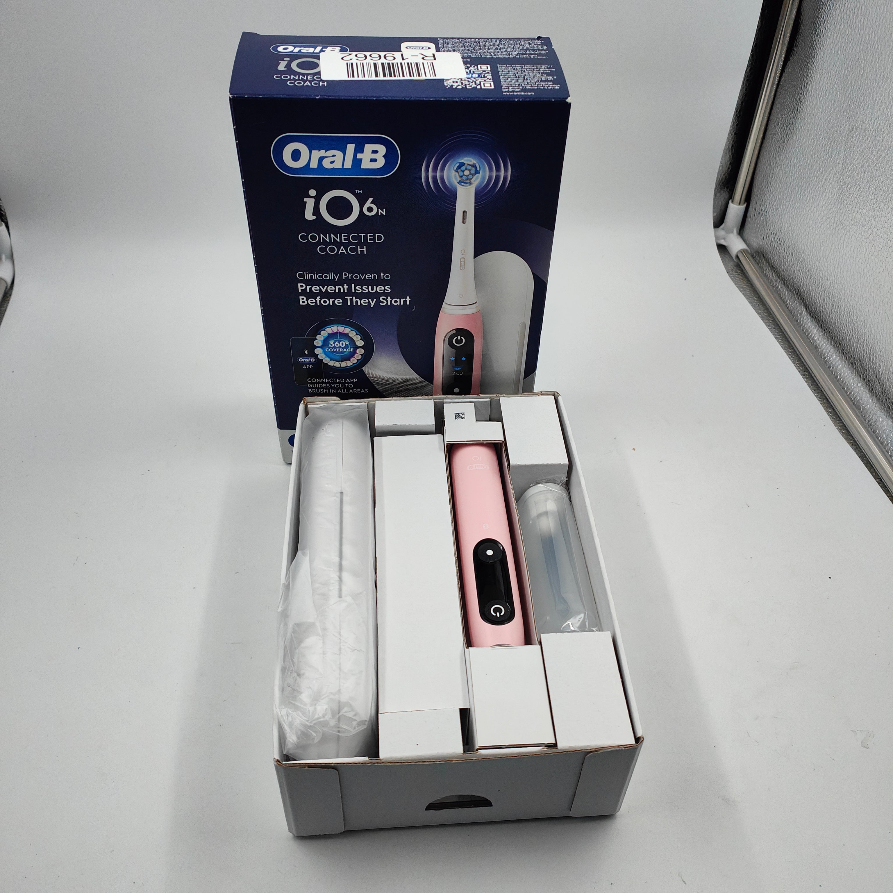 Oral-B iO Serie 6N Hellrosa + zusätzlicher iO Gentle Care Aufsteckbürstenkopf
