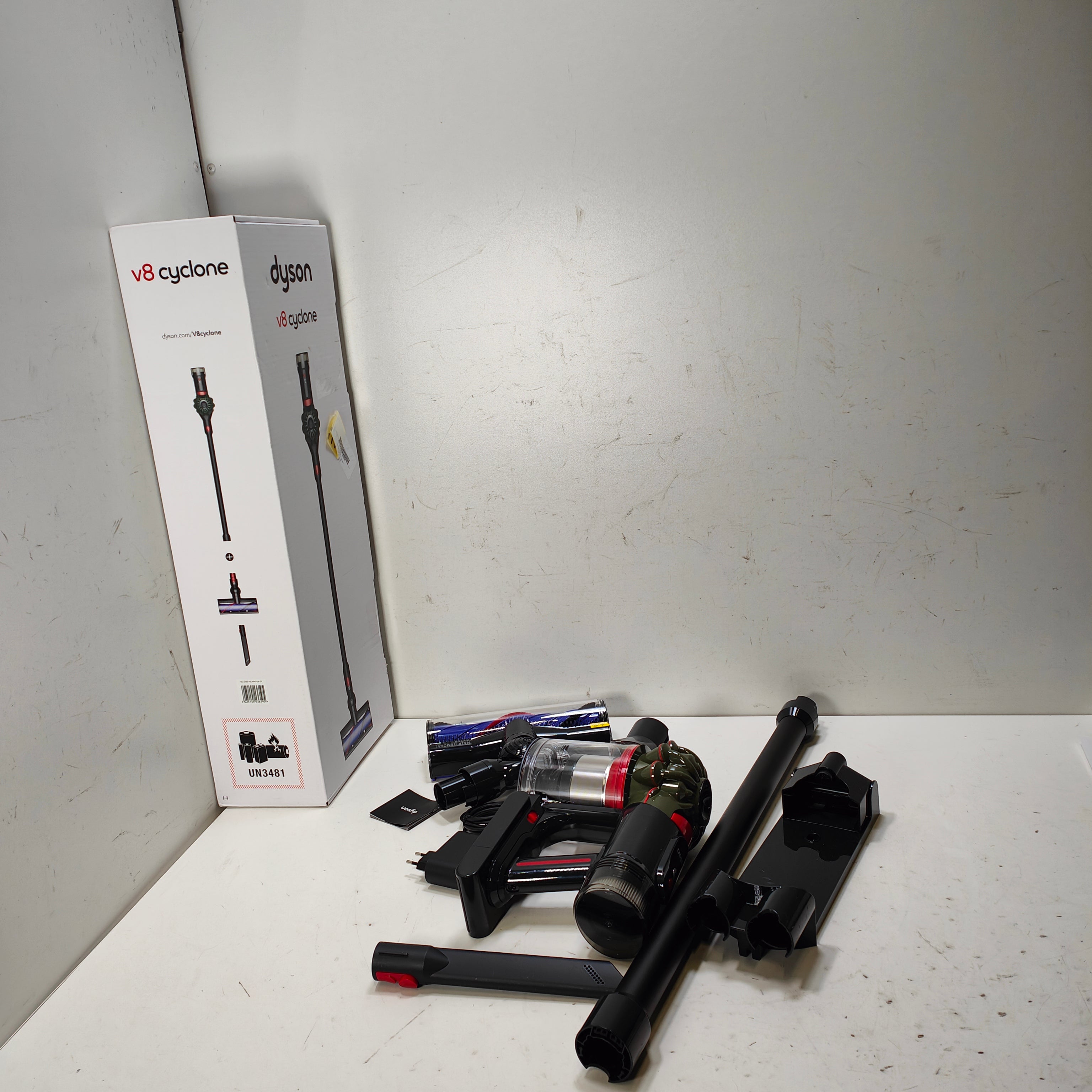 Dyson V8 Cyclone