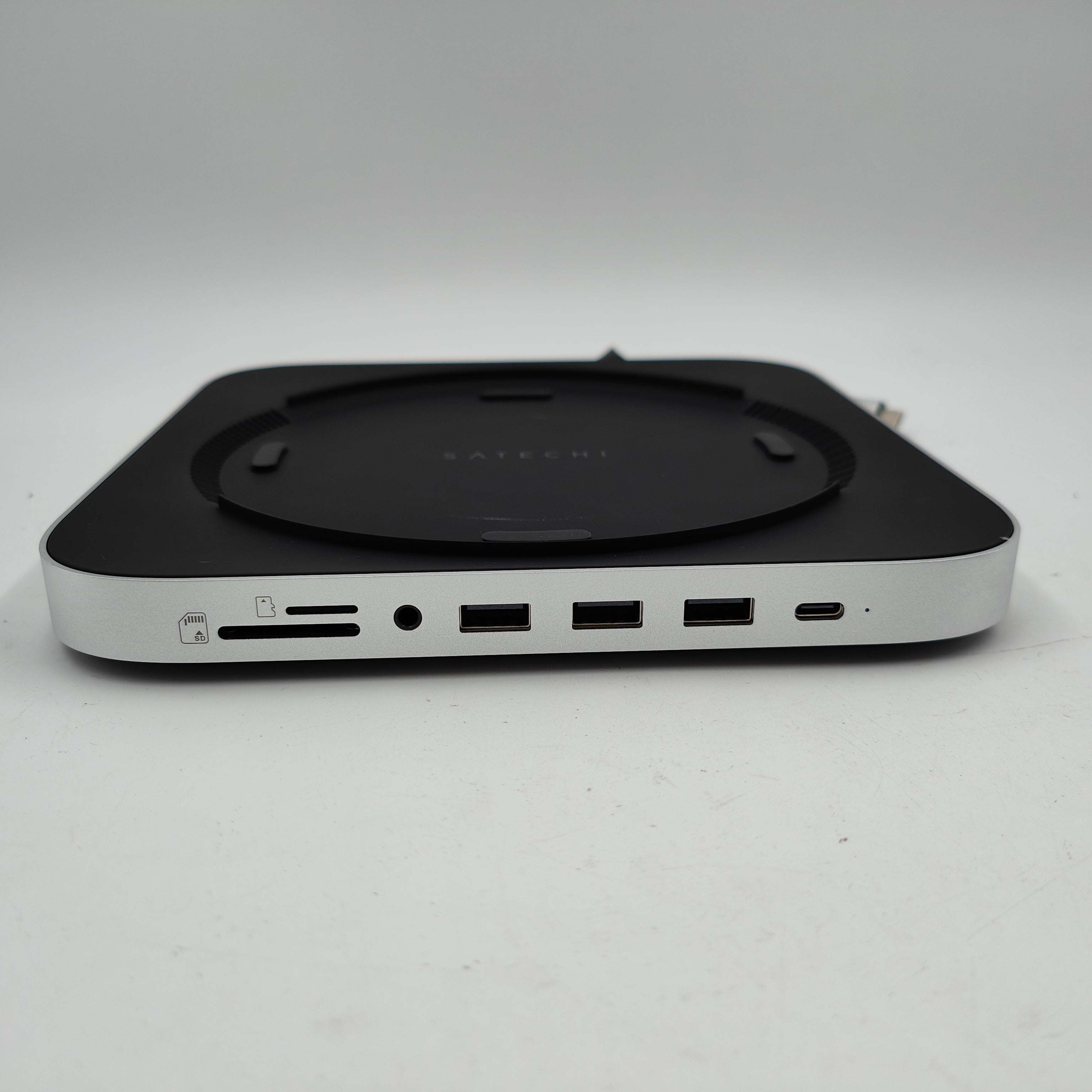 Satechi Aluminiumständer-Hub für Mac mini, Silber