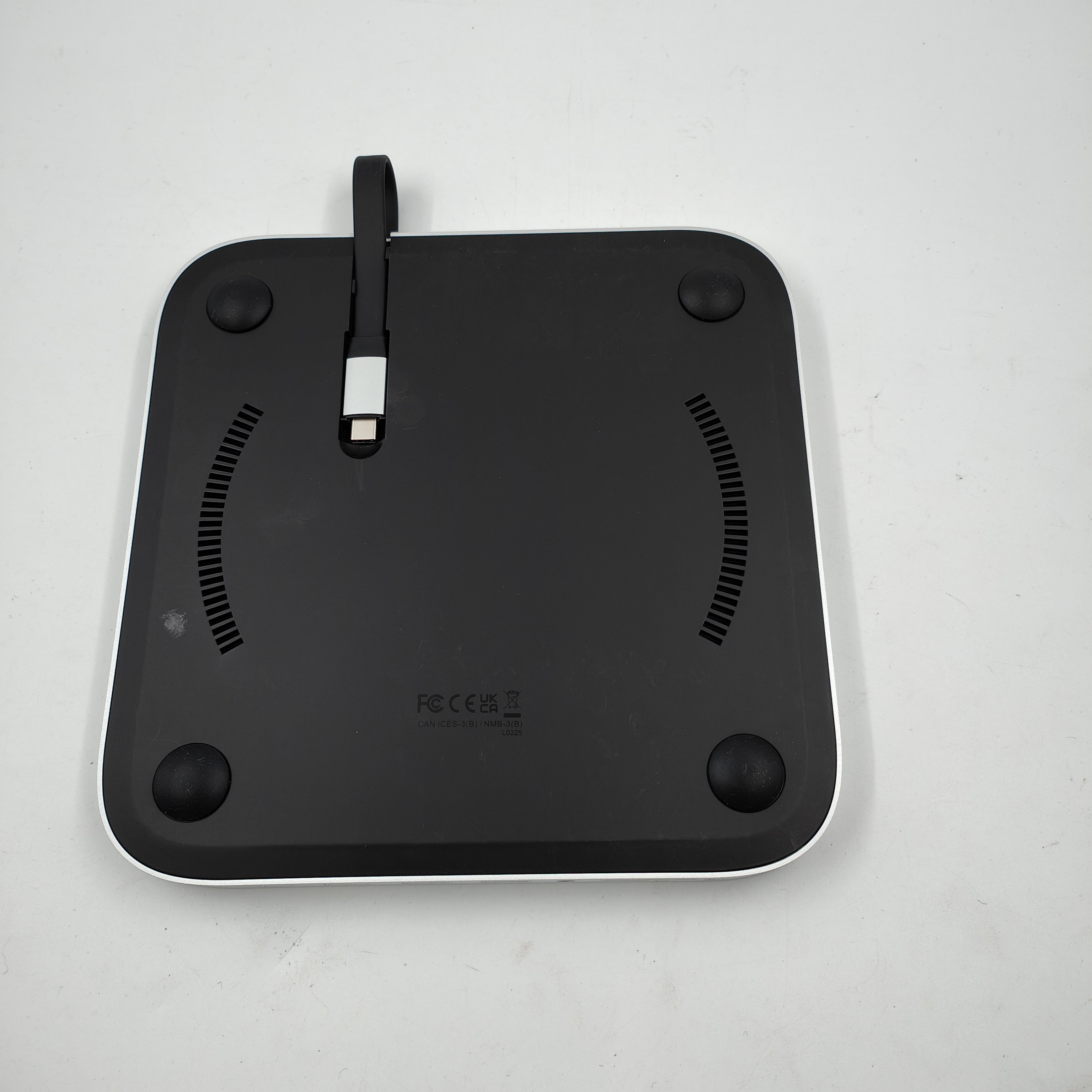 Satechi Aluminum Mac Mini Stand Hub Silver