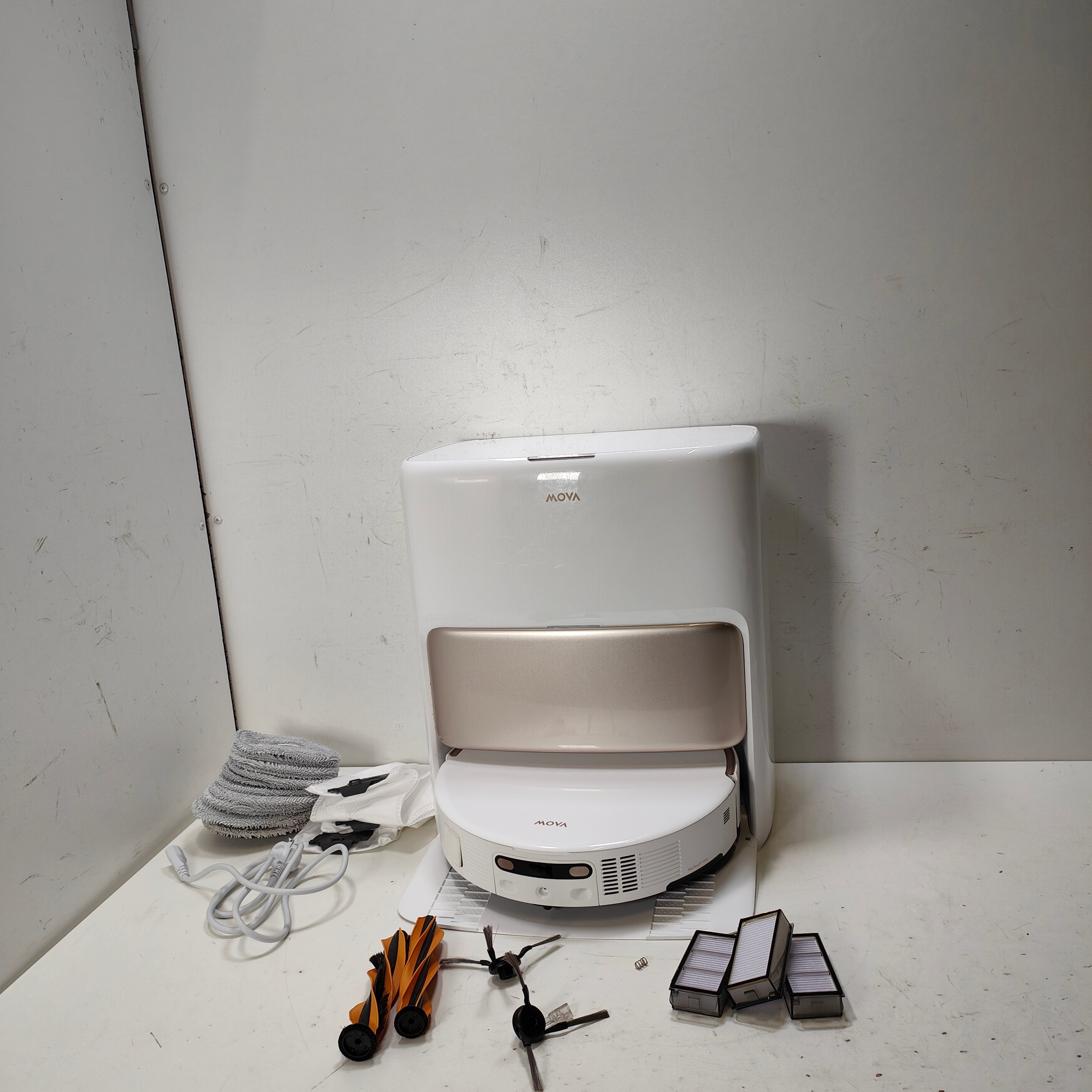 Mova V50 Ultra Complete White