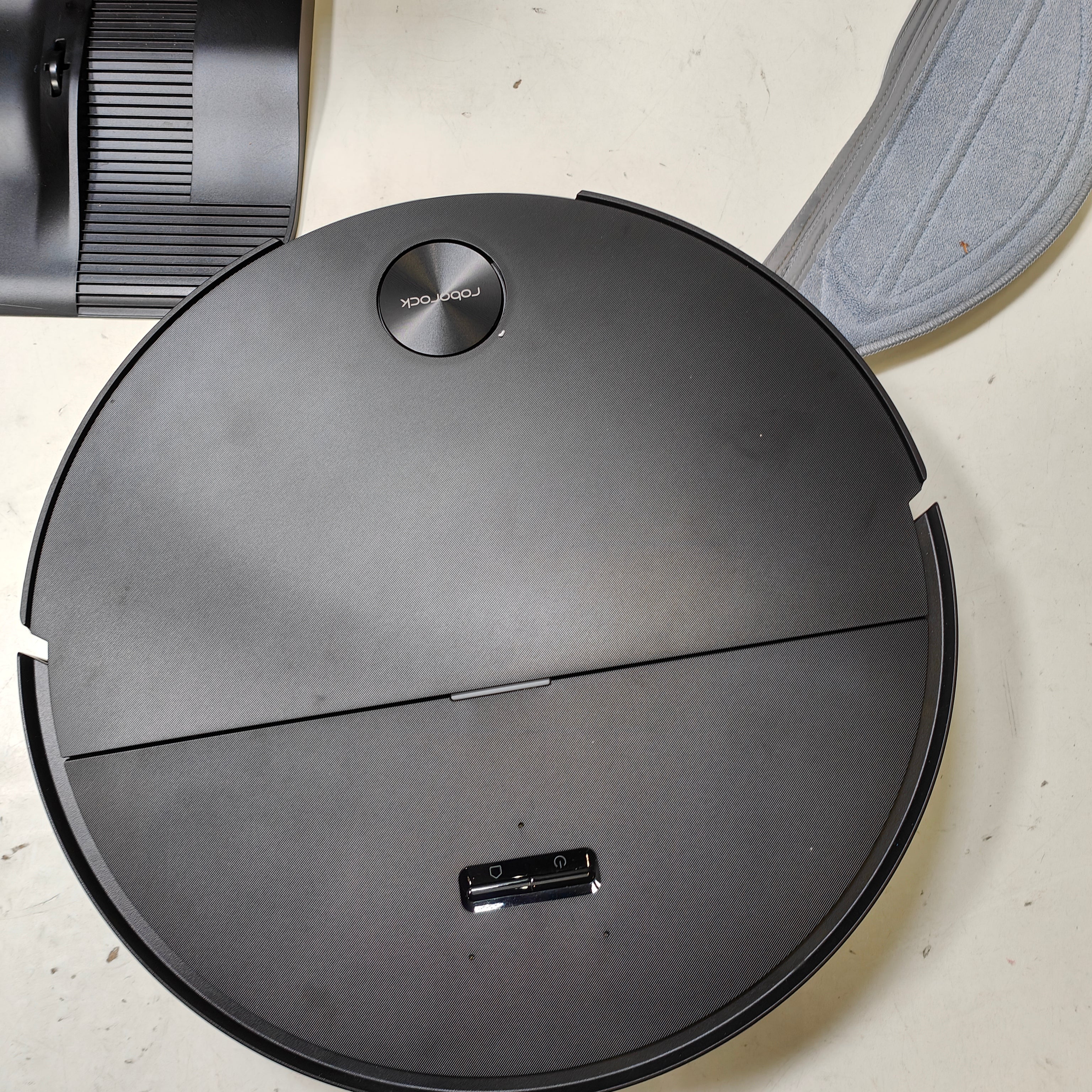 Roborock Saros 20 Sonic Complete Black