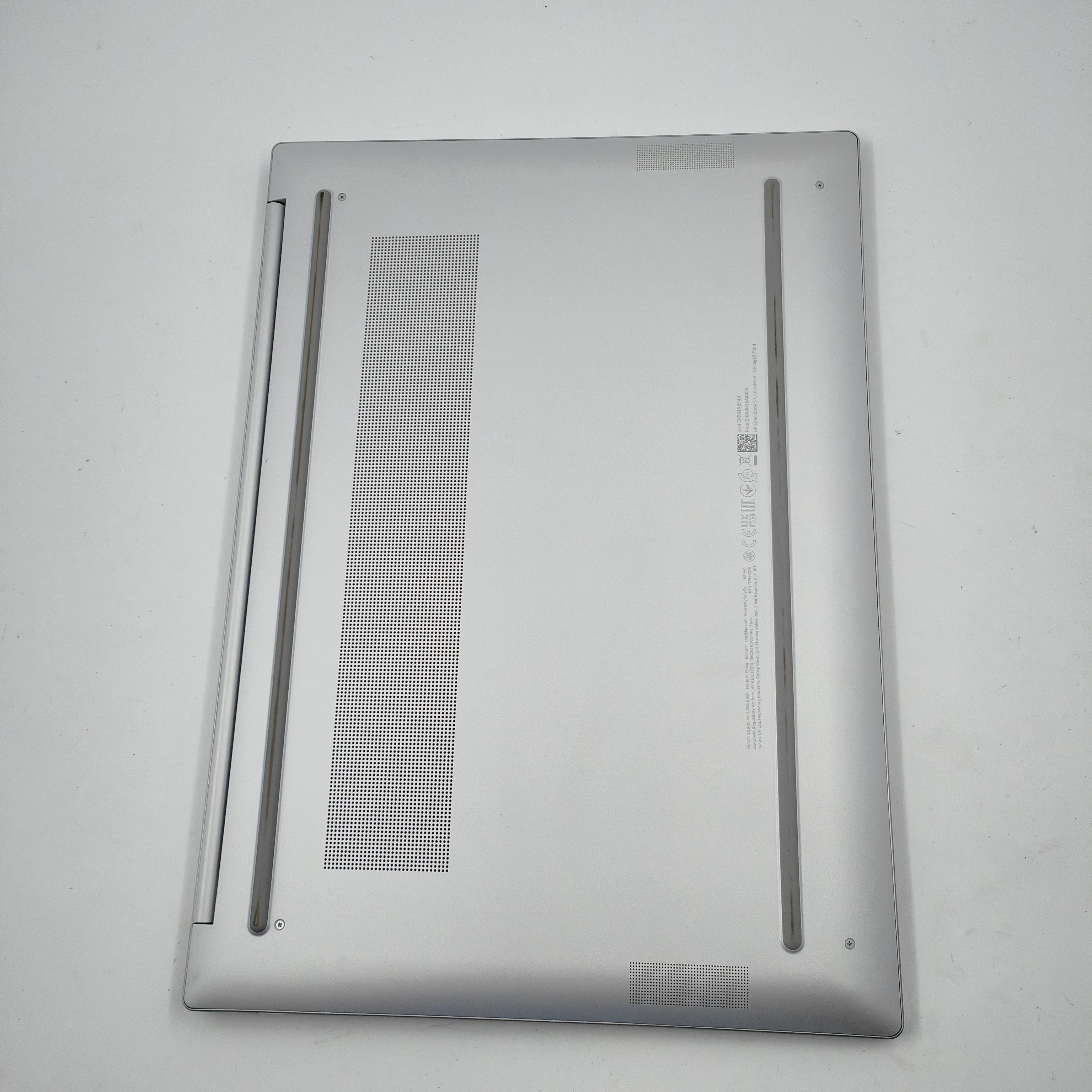 HP OmniBook 5 16-ag1975nd QWERTY