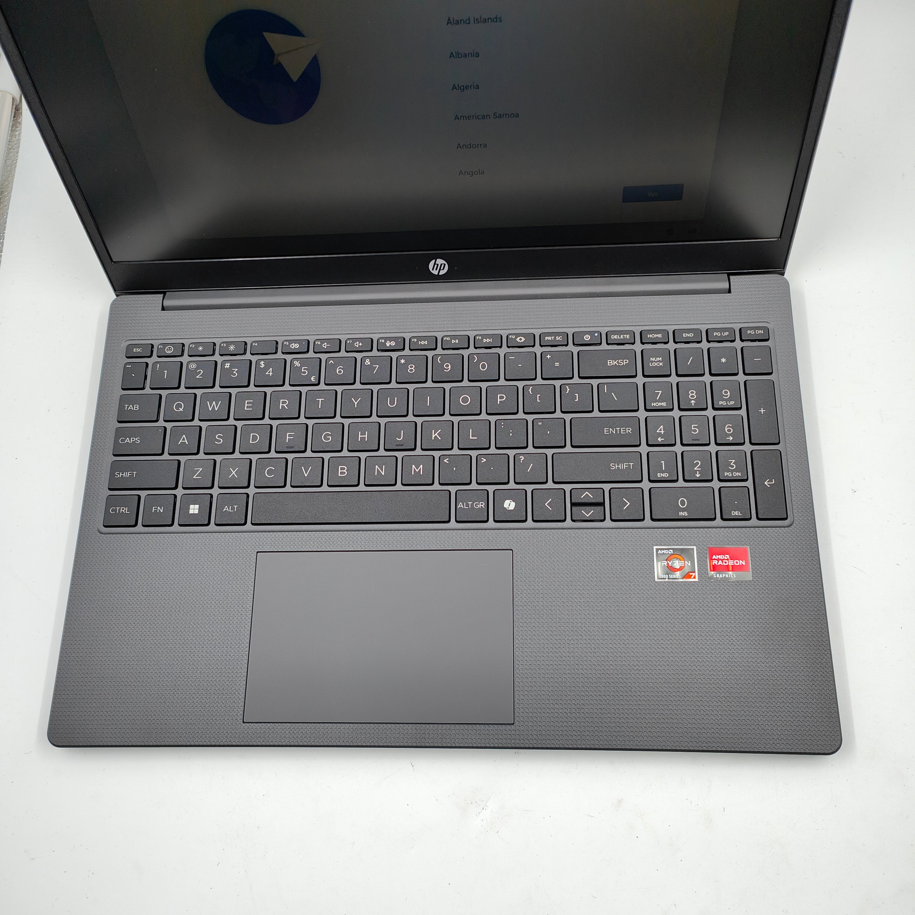 HP Laptop 15-fc0975nd QWERTY