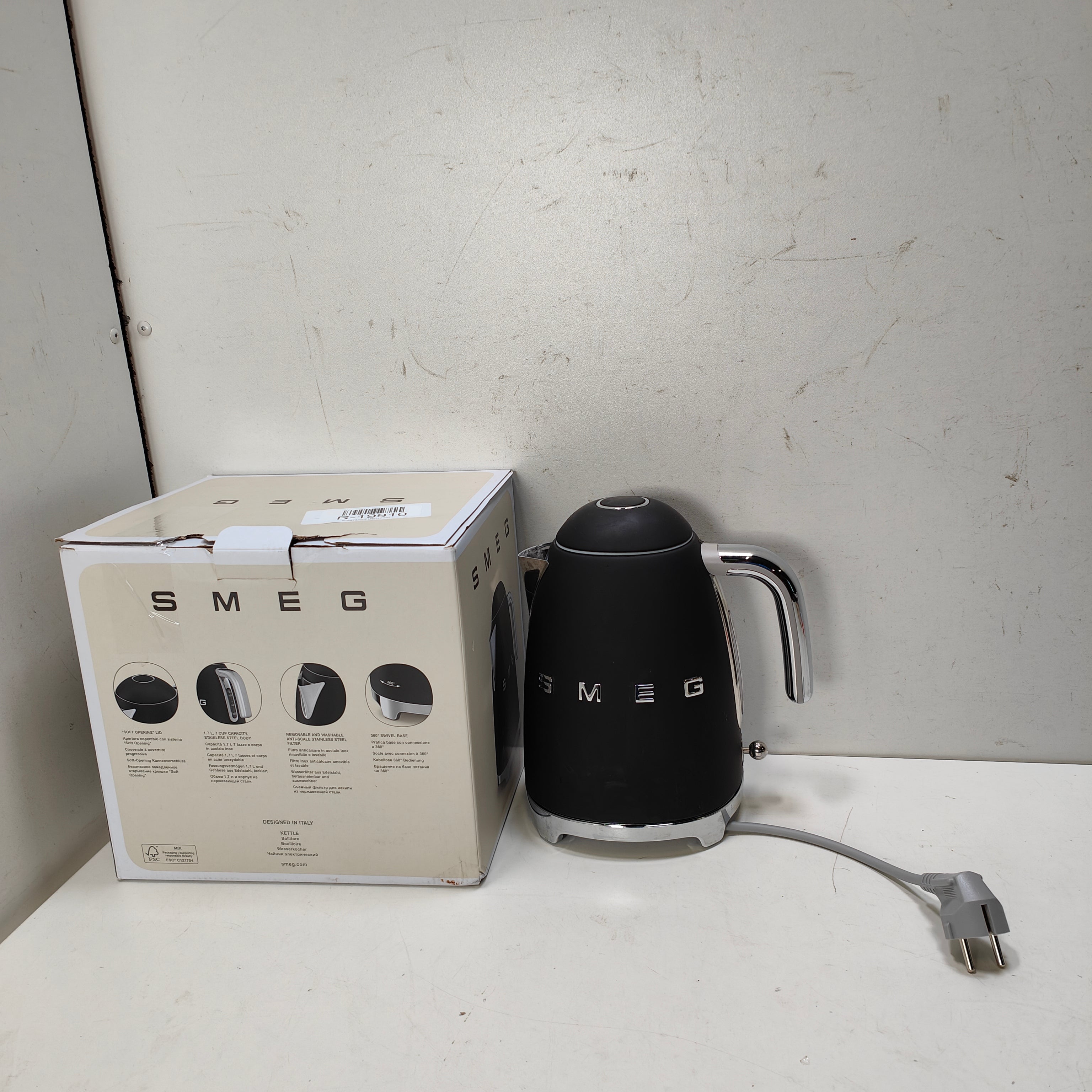 SMEG KLF03BLMEU Black
