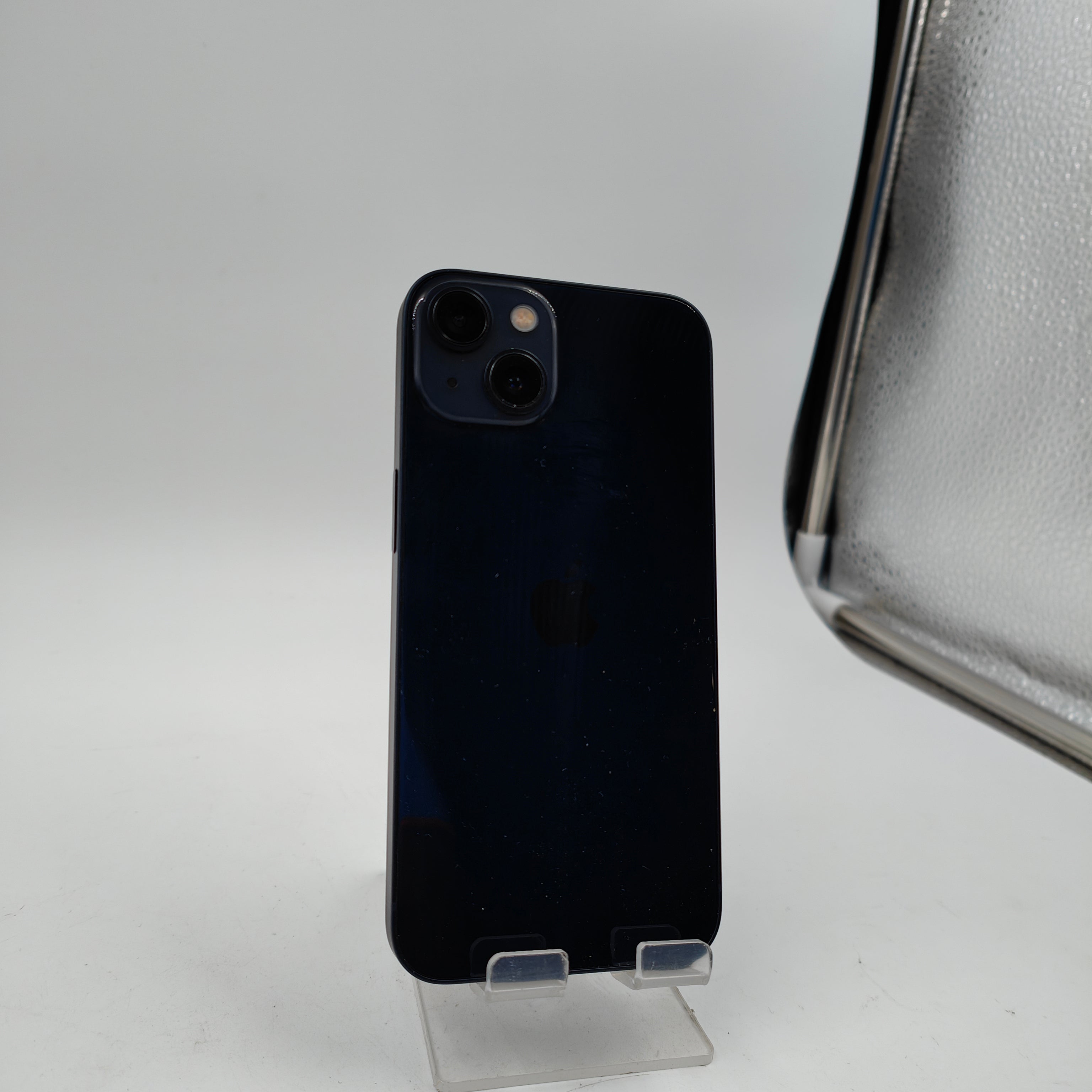 Generalüberholtes iPhone 13 Midnight 128GB