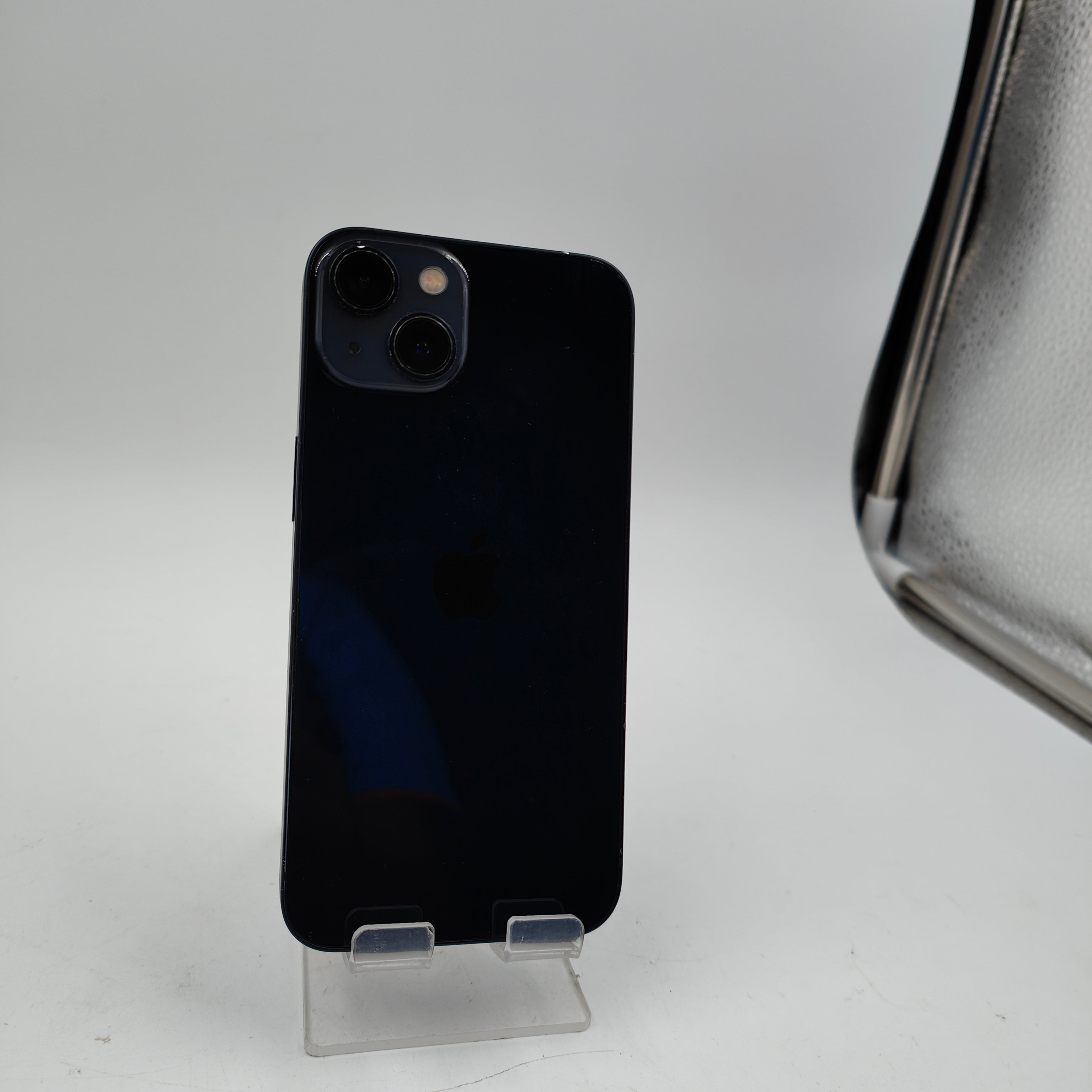 Refurbished iPhone 13 Midnight 128GB