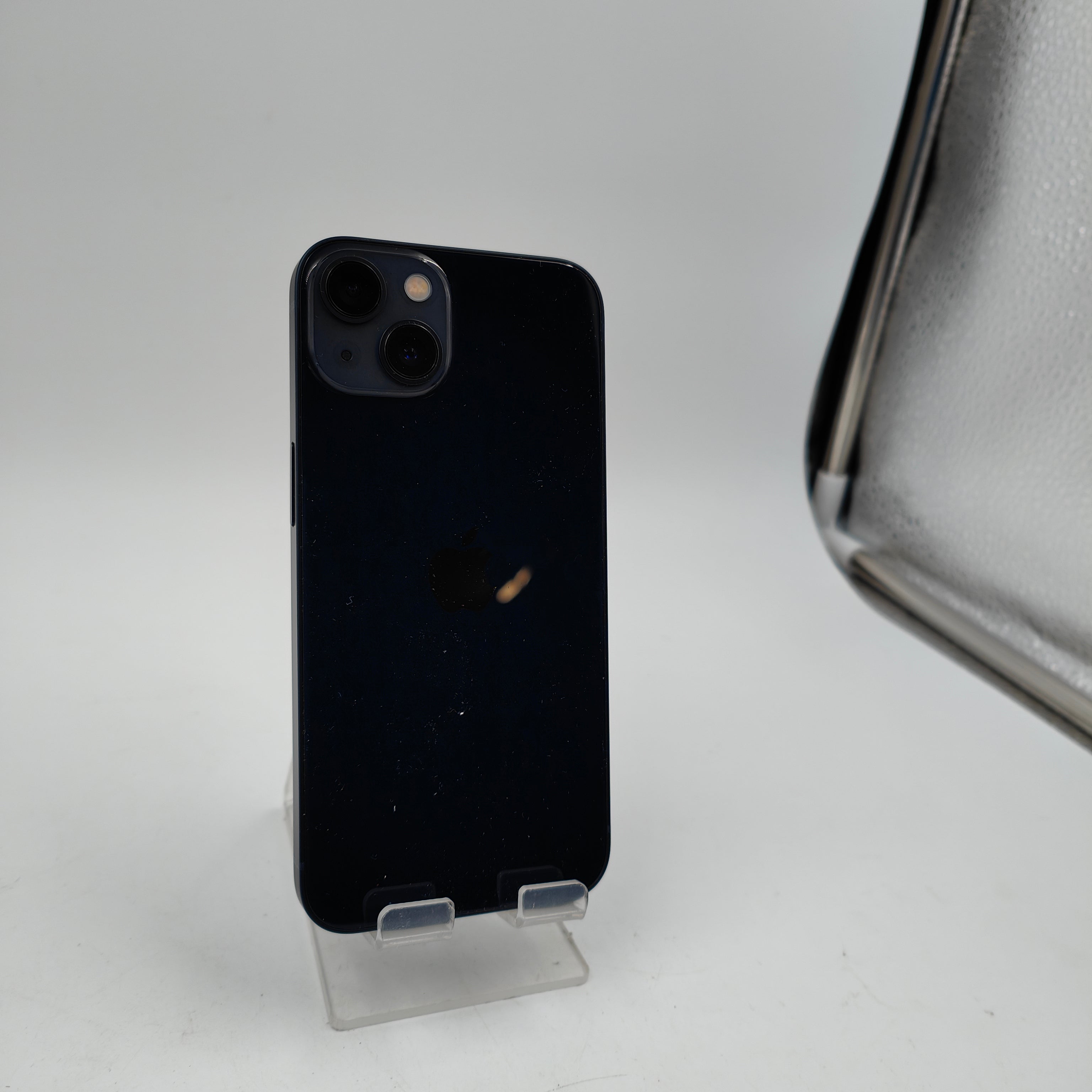 Refurbished iPhone 13 Midnight 128GB