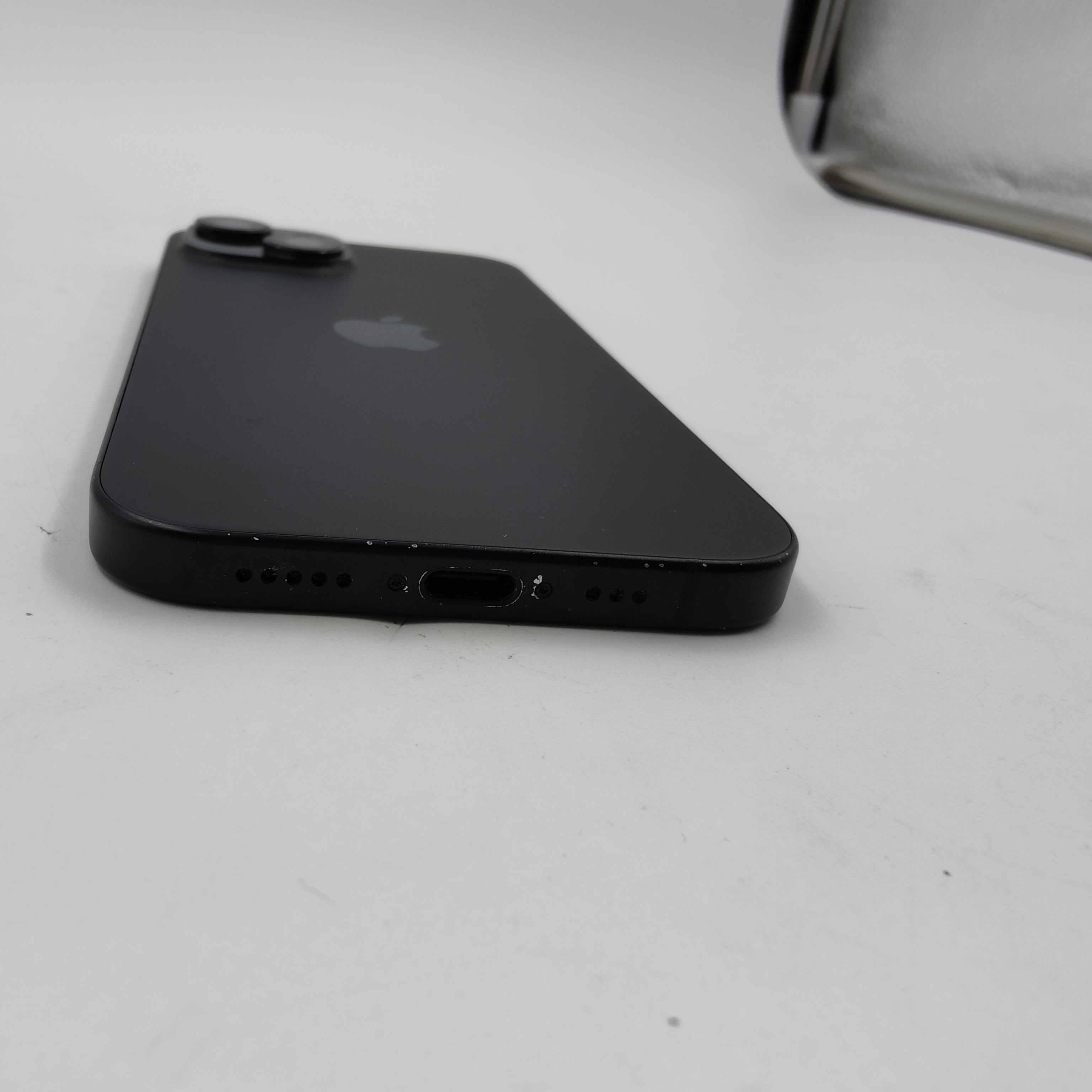 Refurbished iPhone 15 128GB Black