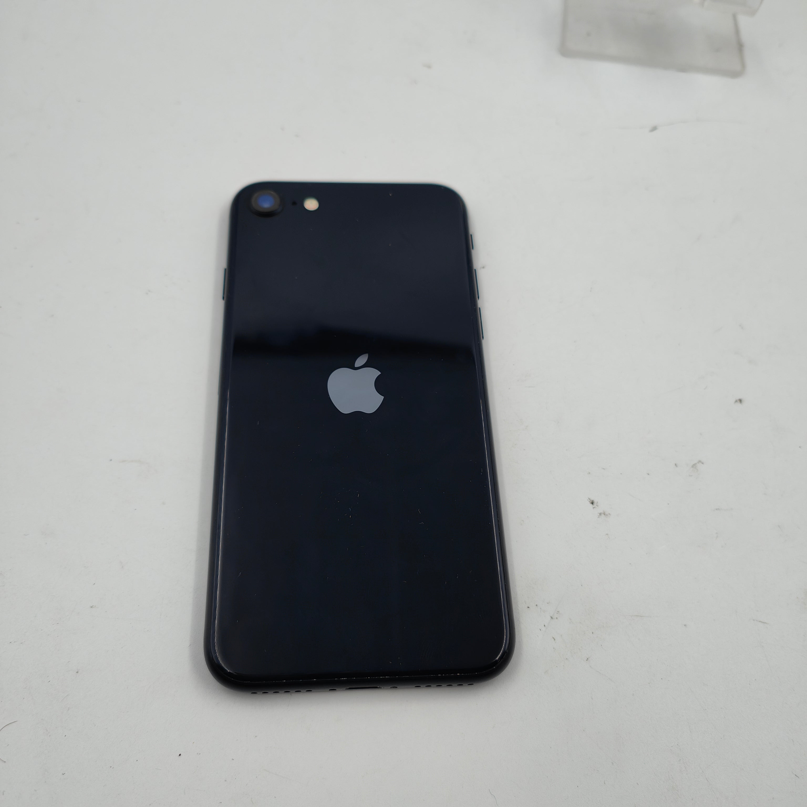 Refurbished iPhone SE (3rd gen) Midnight 64GB