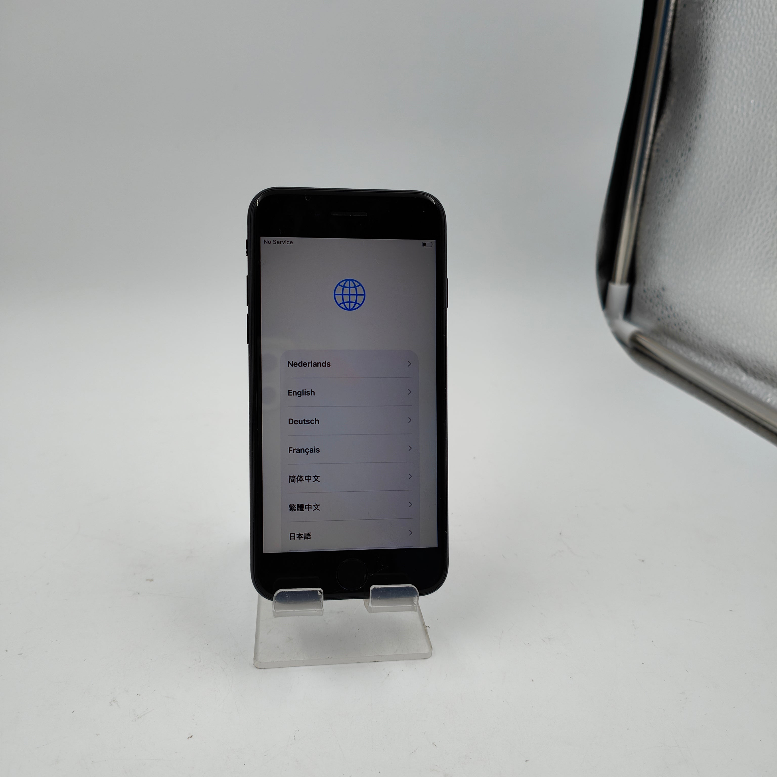 Refurbished iPhone SE (3rd gen) Midnight 64GB