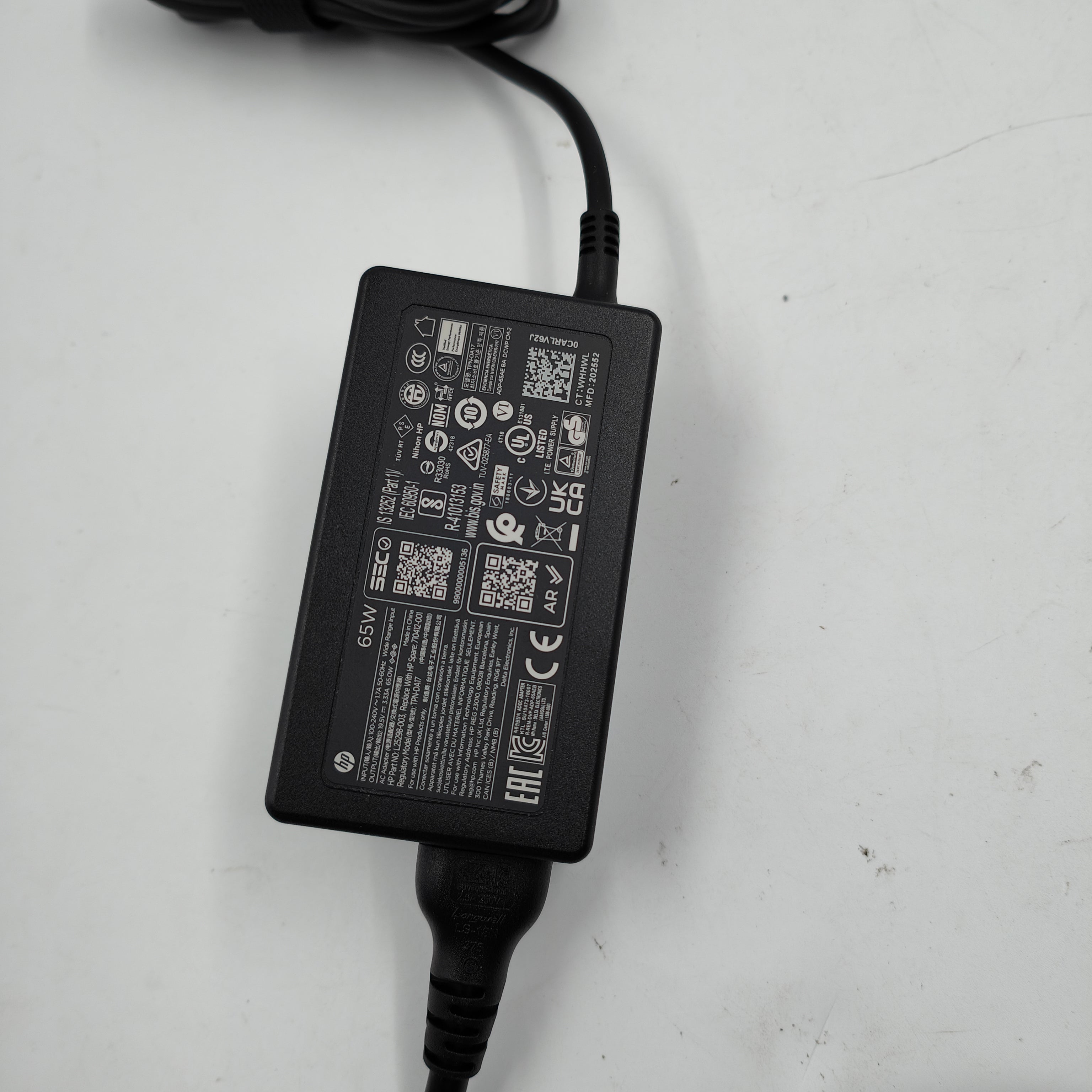 HP 65W Smart AC Adapter