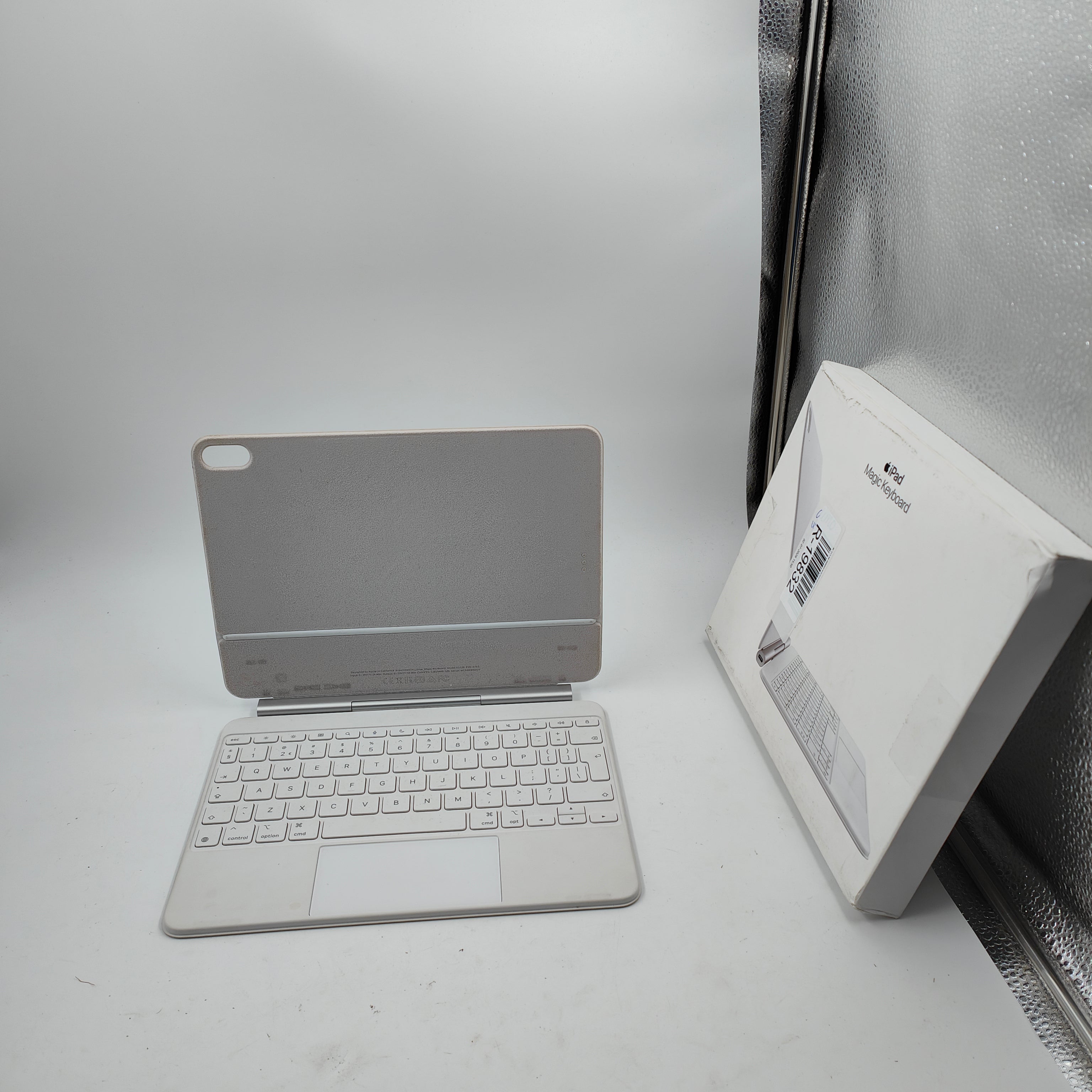 Apple Magic Keyboard pour iPad Air 11 pouces (2026/2025/2024), QWERTY, blanc