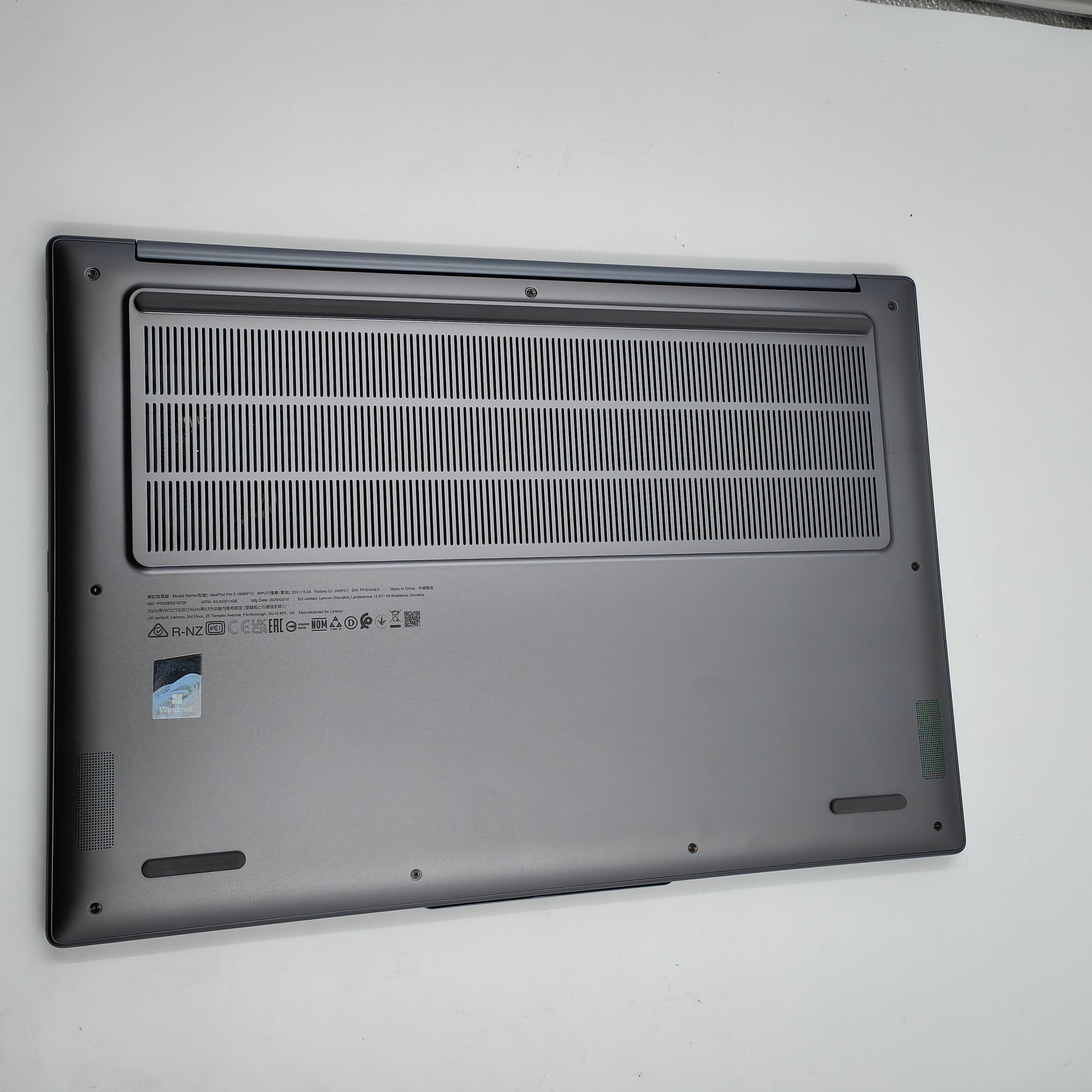 Lenovo IdeaPad Pro 5 16AKP10 QWERTZ