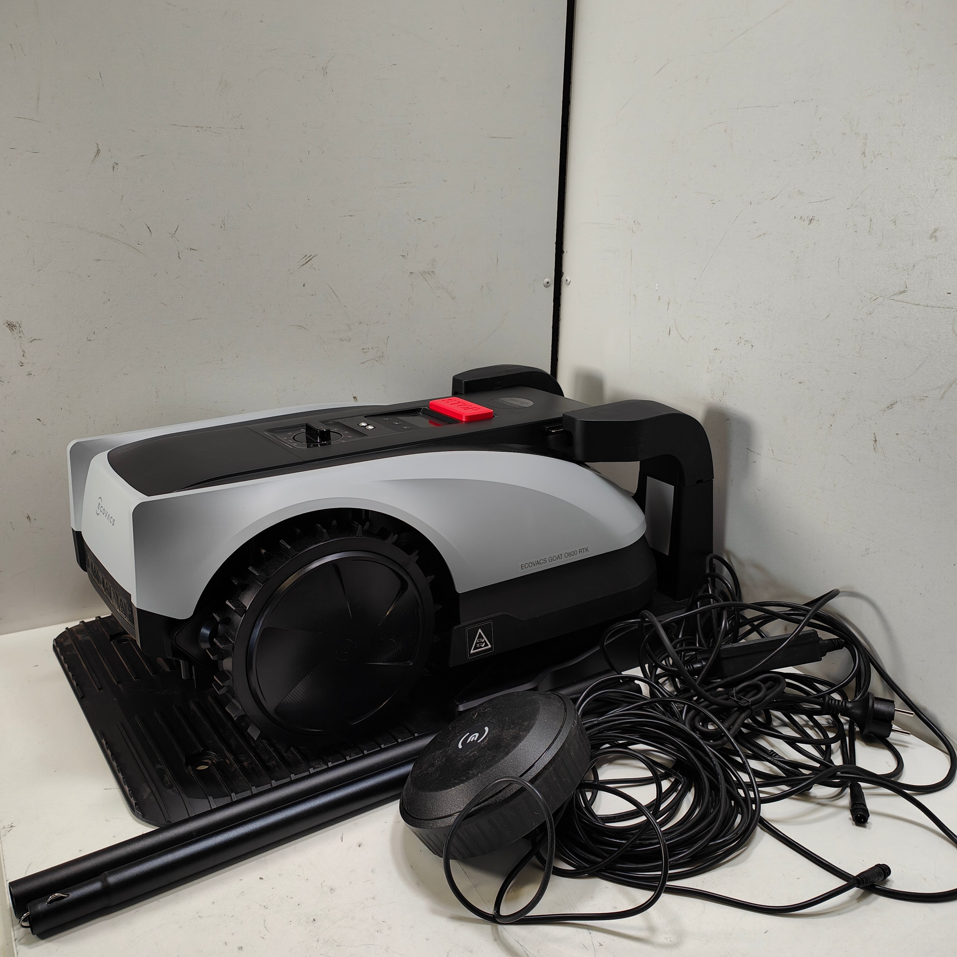 Ecovacs GOAT O600 RTK