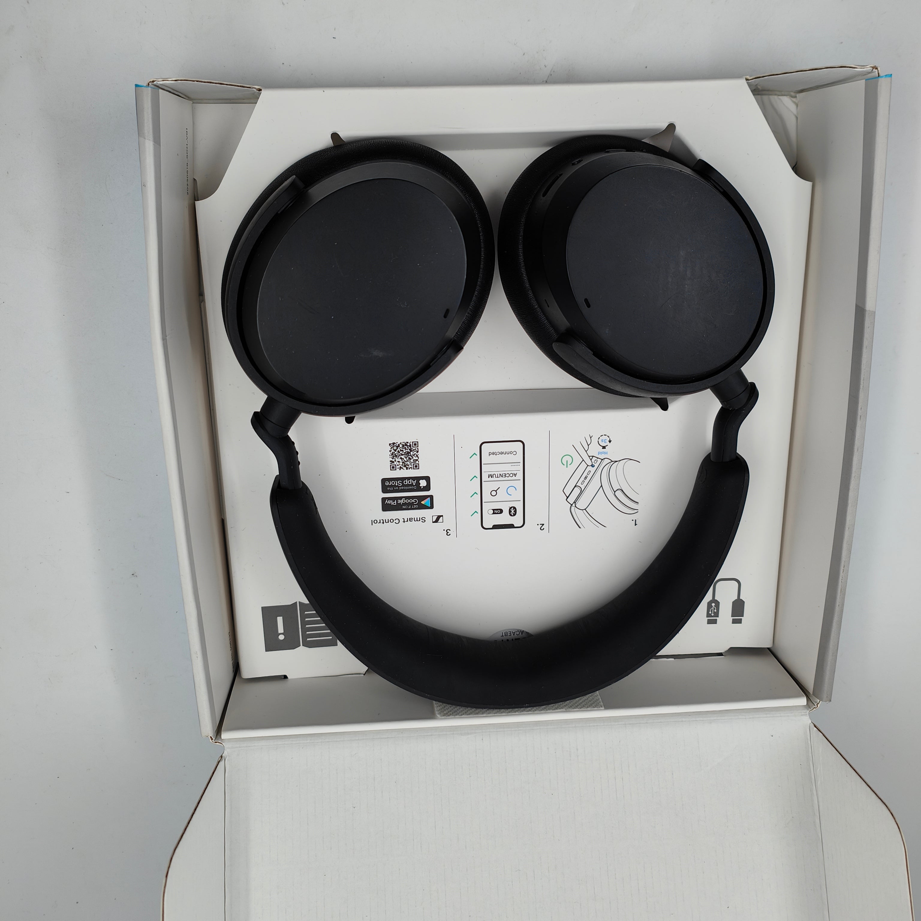 Sennheiser Accentum Wireless Zwart