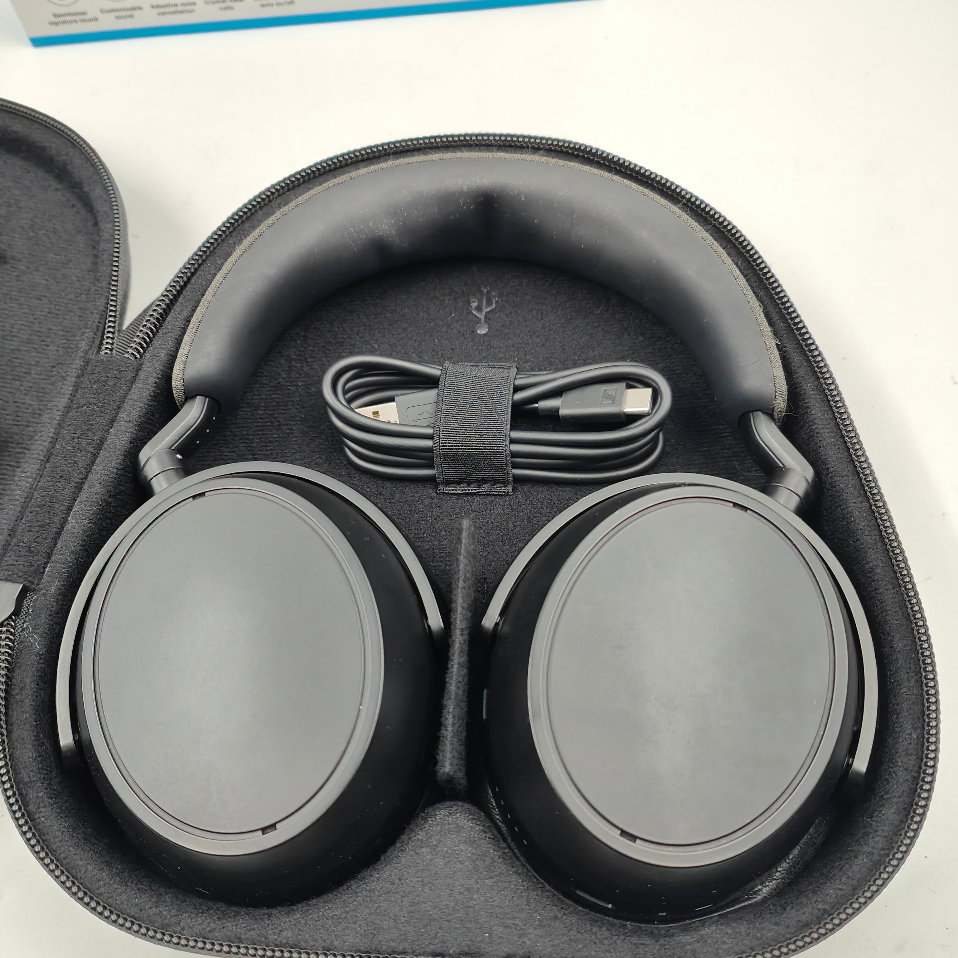 Sennheiser Momentum 4 Wireless Schwarz