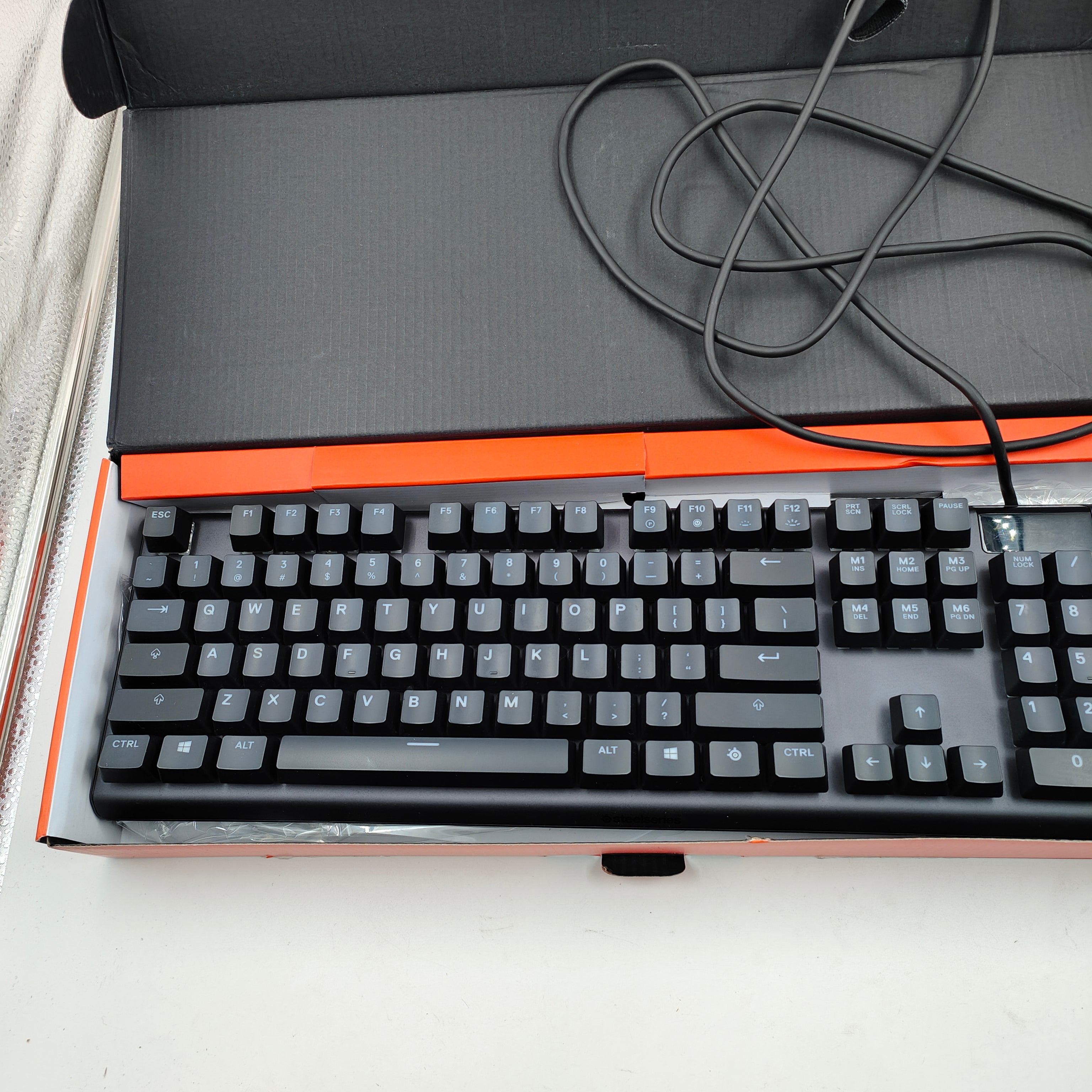 SteelSeries Apex 5 Gaming Toetsenbord QWERTY